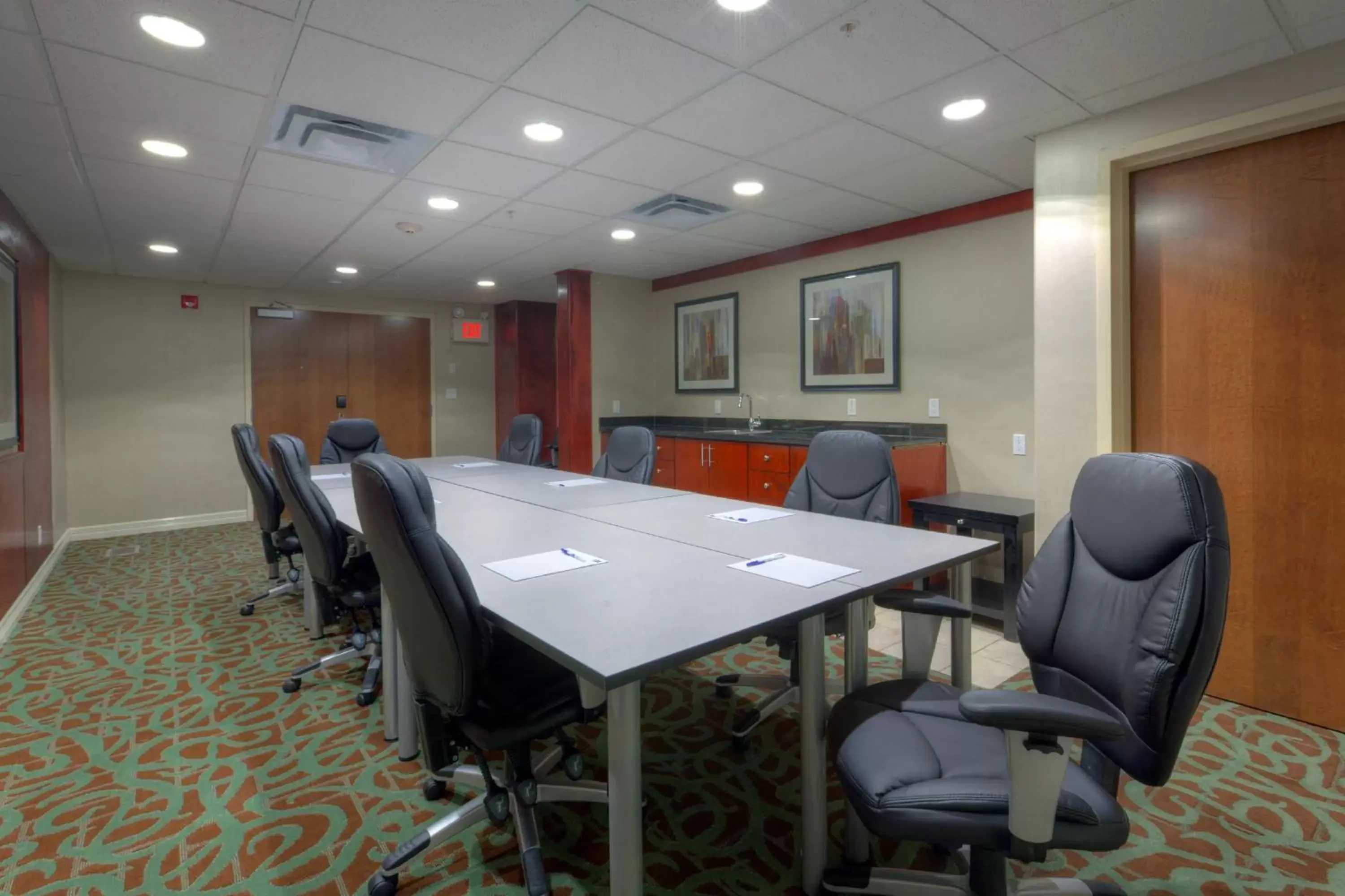 Meeting/conference room in Holiday Inn Express and Suites Dawson Creek, an IHG Hotel
