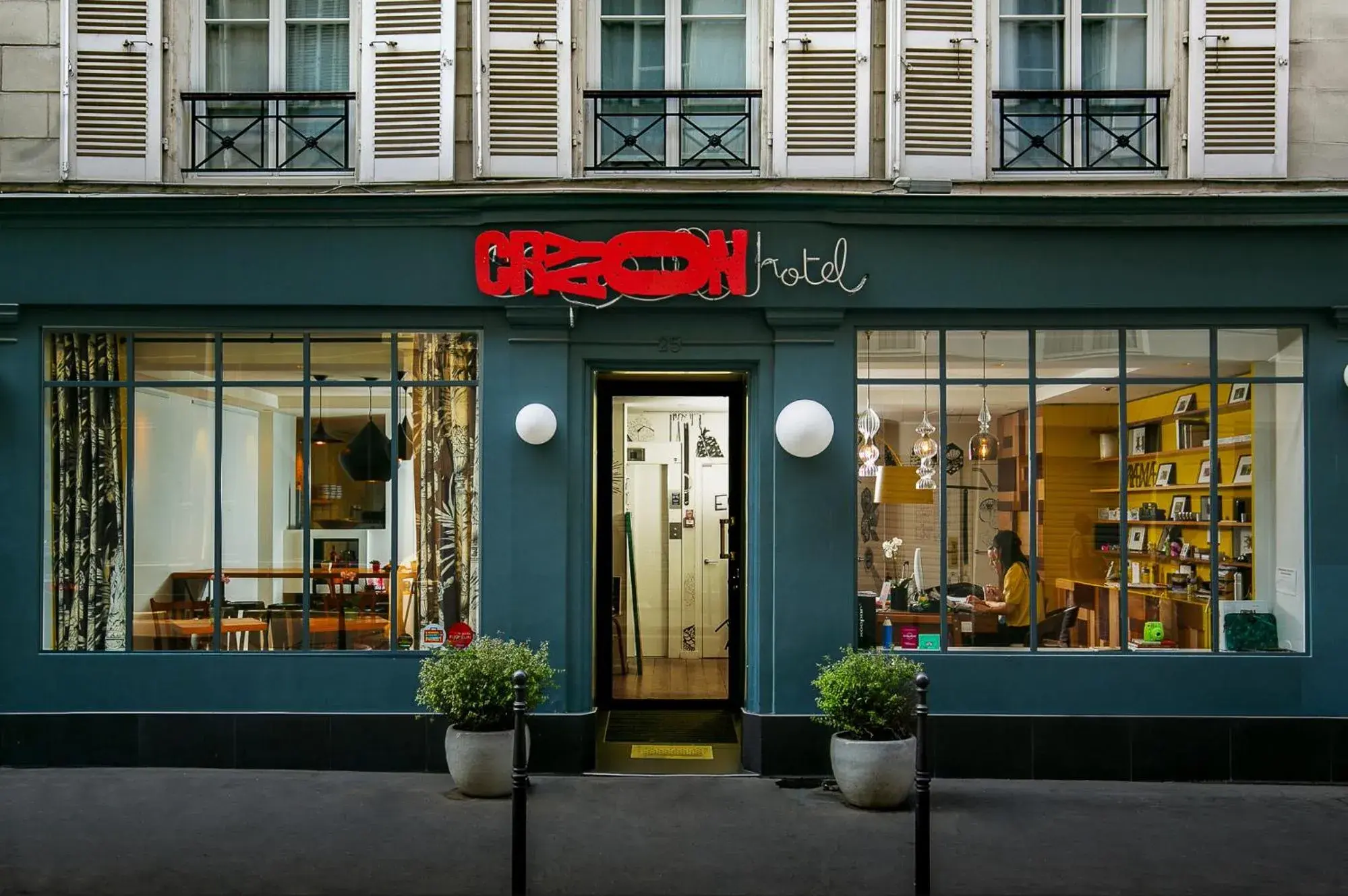 Facade/entrance in Hôtel Crayon by Elegancia