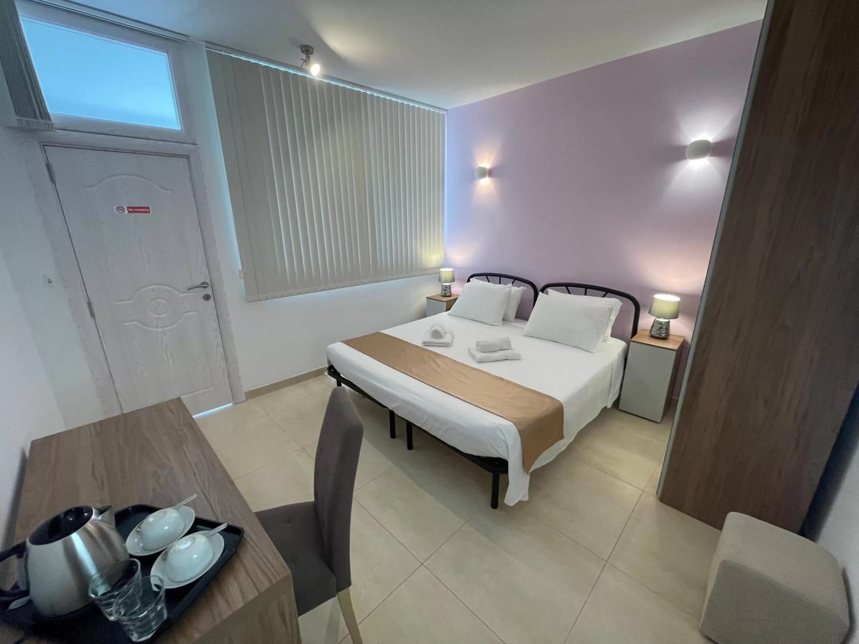 Bed in Alina Boutique Living