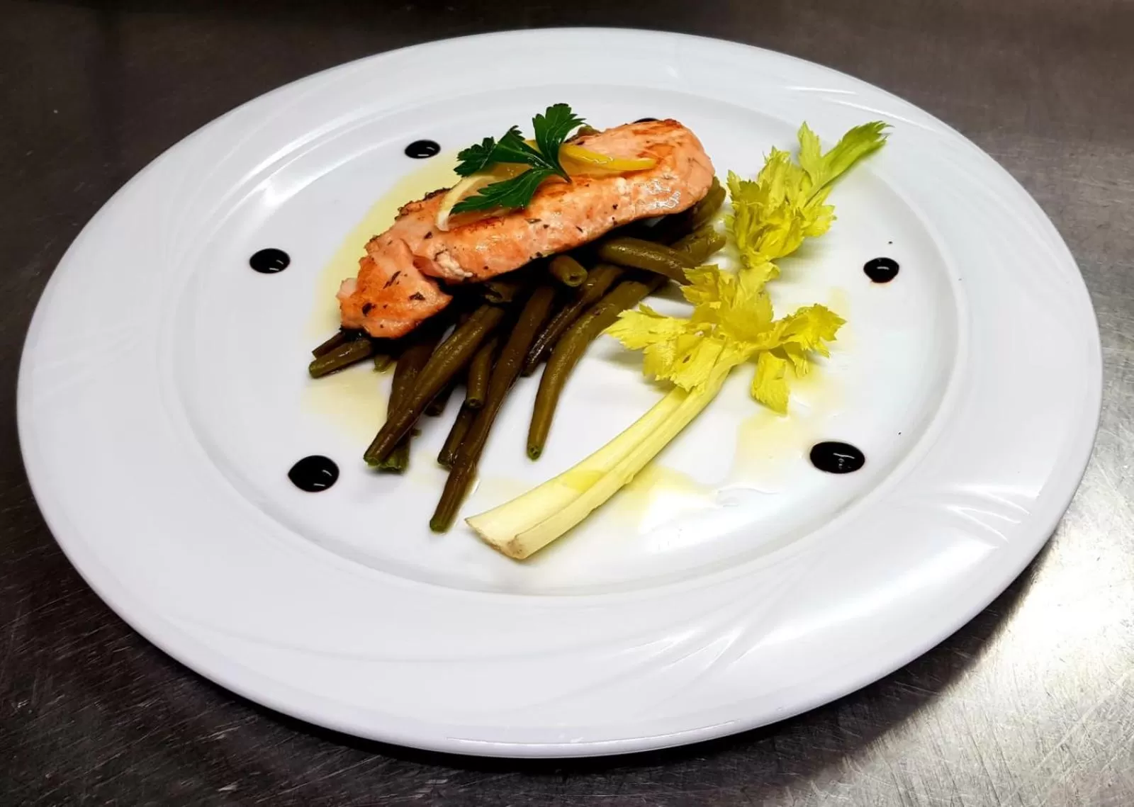 Food and drinks in RistHotel Pianura Inn