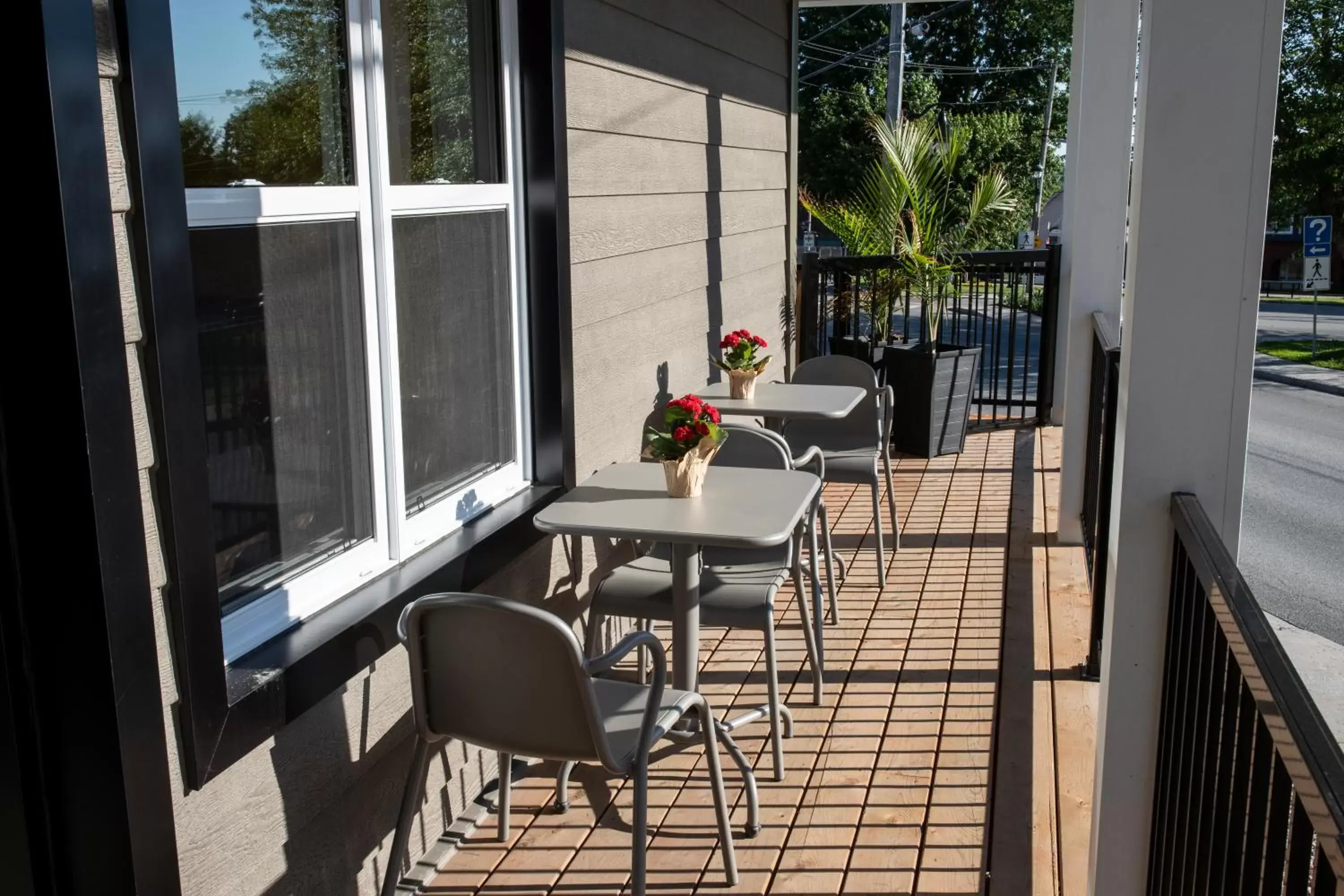 Balcony/Terrace in Square Victoria Maison Hôtelière