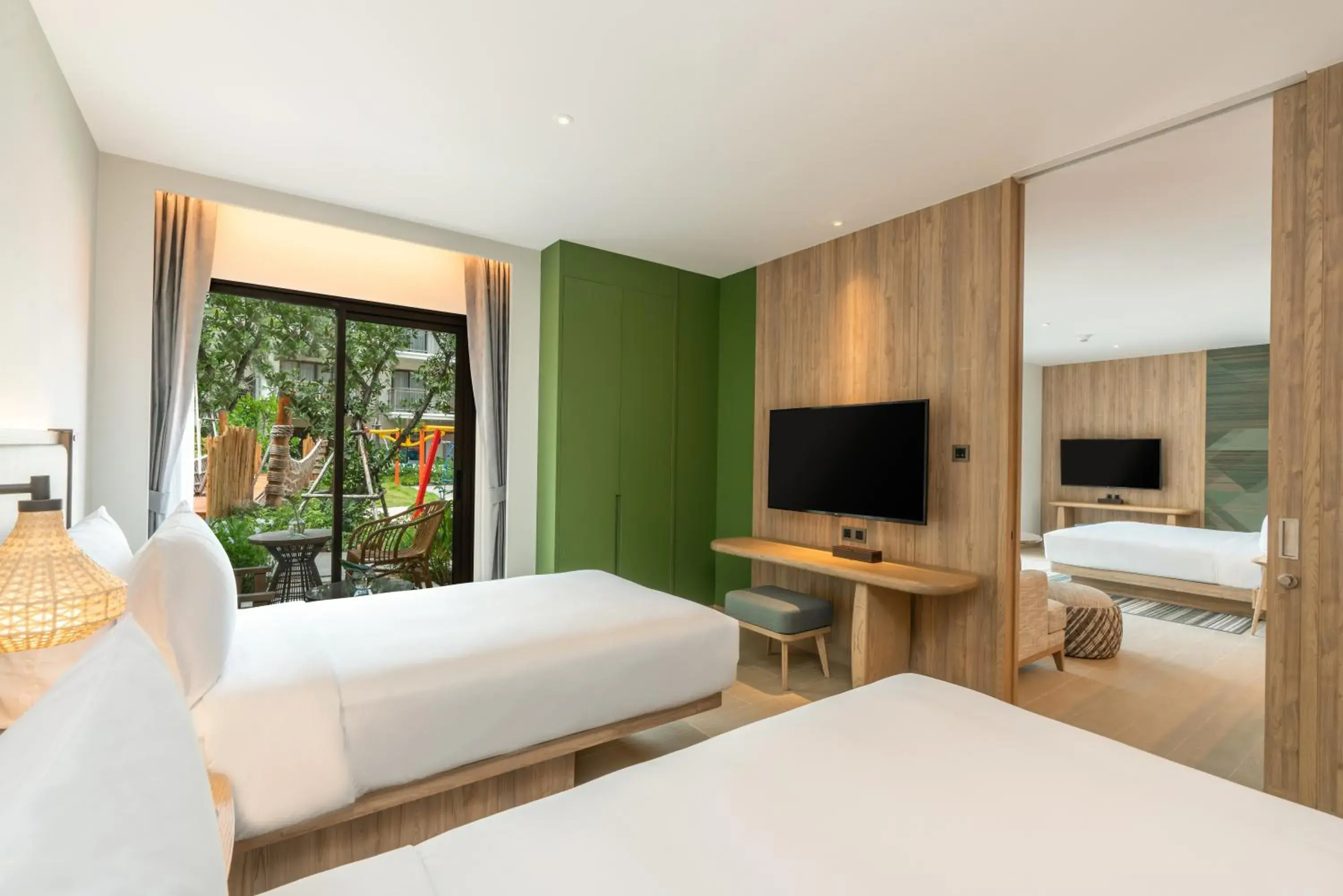 Bedroom, Bed in Holiday Inn Resort Samui Bophut Beach, an IHG Hotel