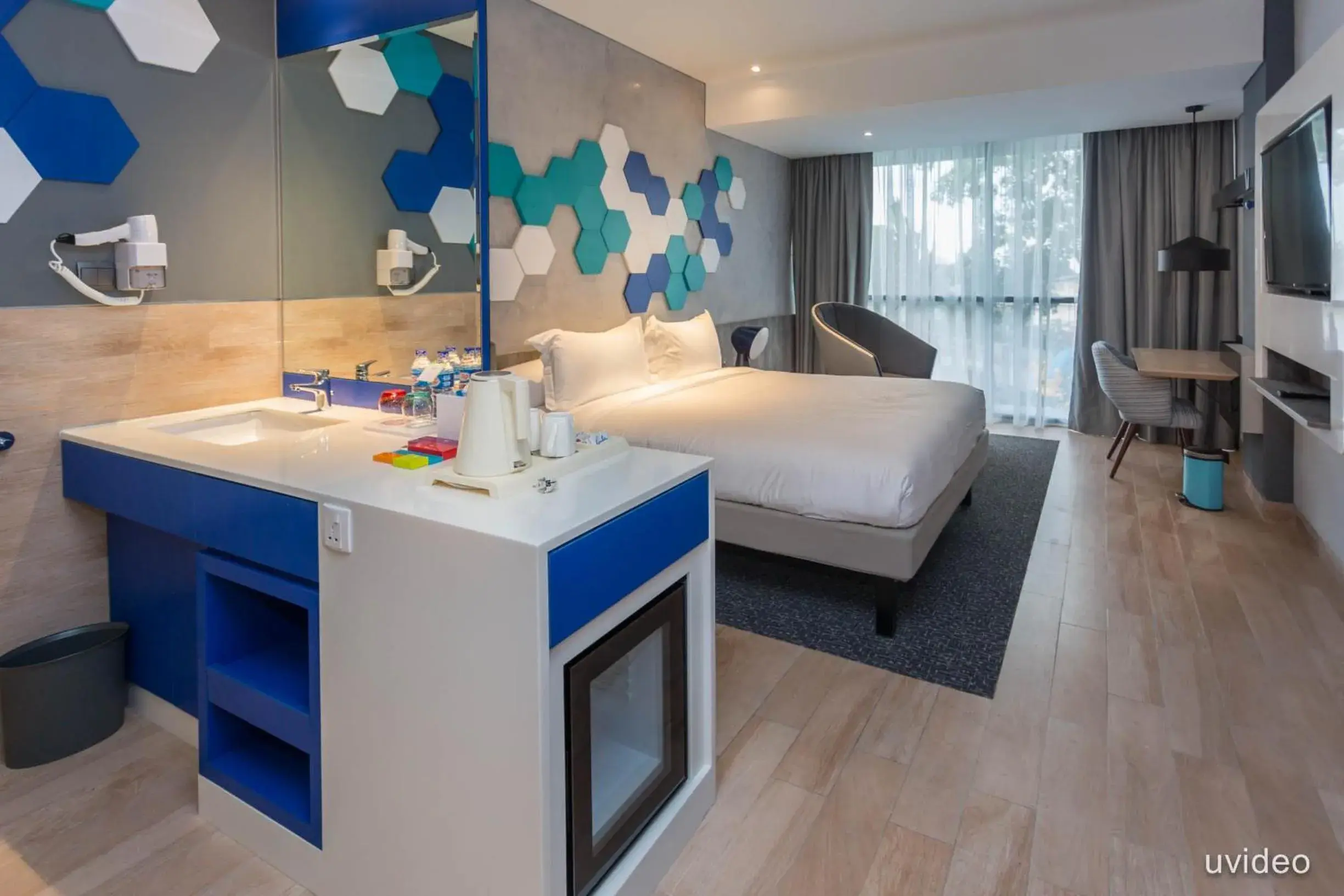 Bedroom, Bathroom in ibis Styles Batam Nagoya