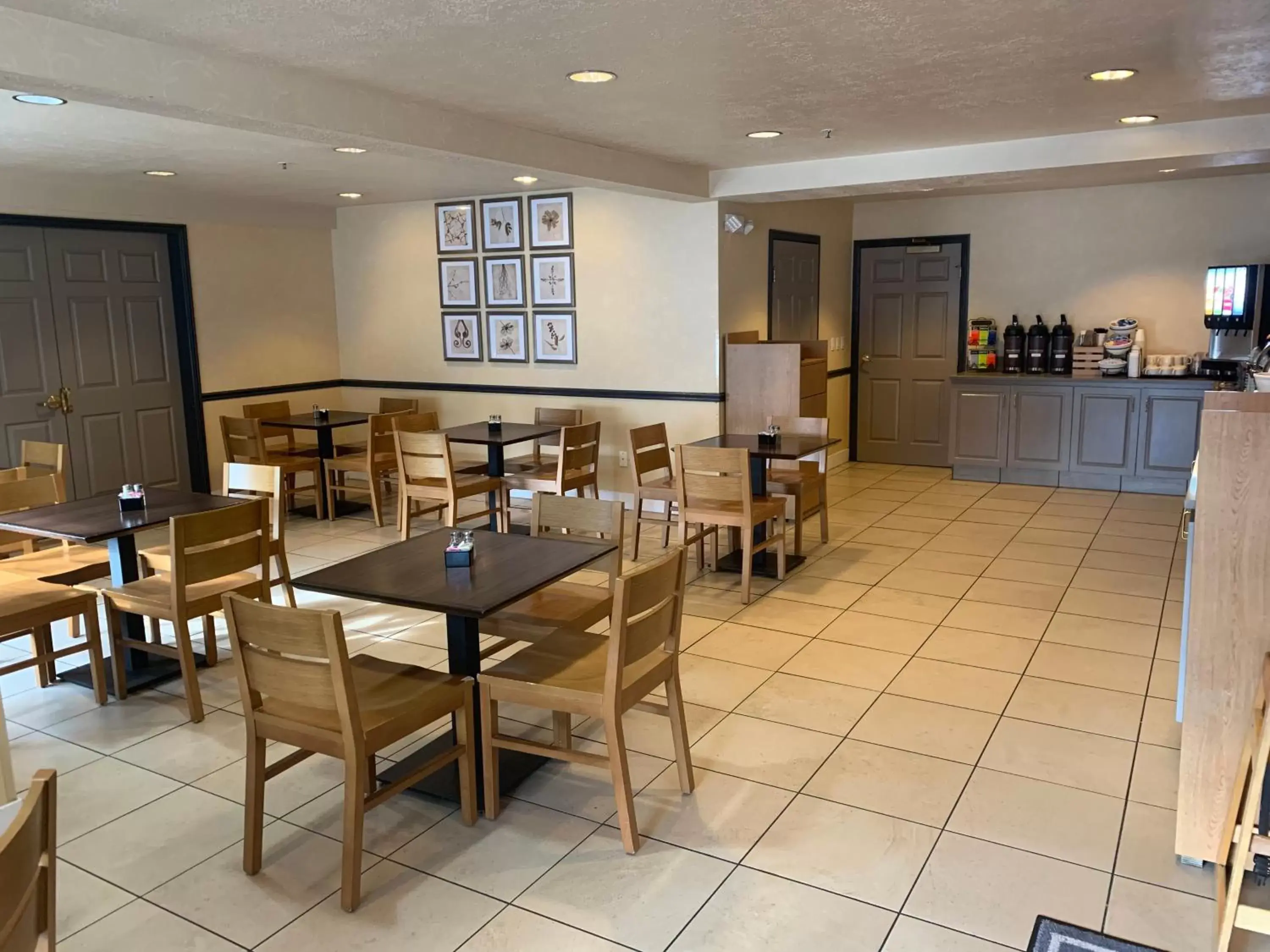 Dining area, Restaurant/Places to Eat in Country Inn & Suites by Radisson, West Valley City, UT
