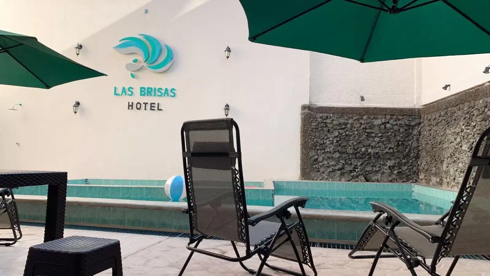 Swimming Pool in Hotel Las Brisas