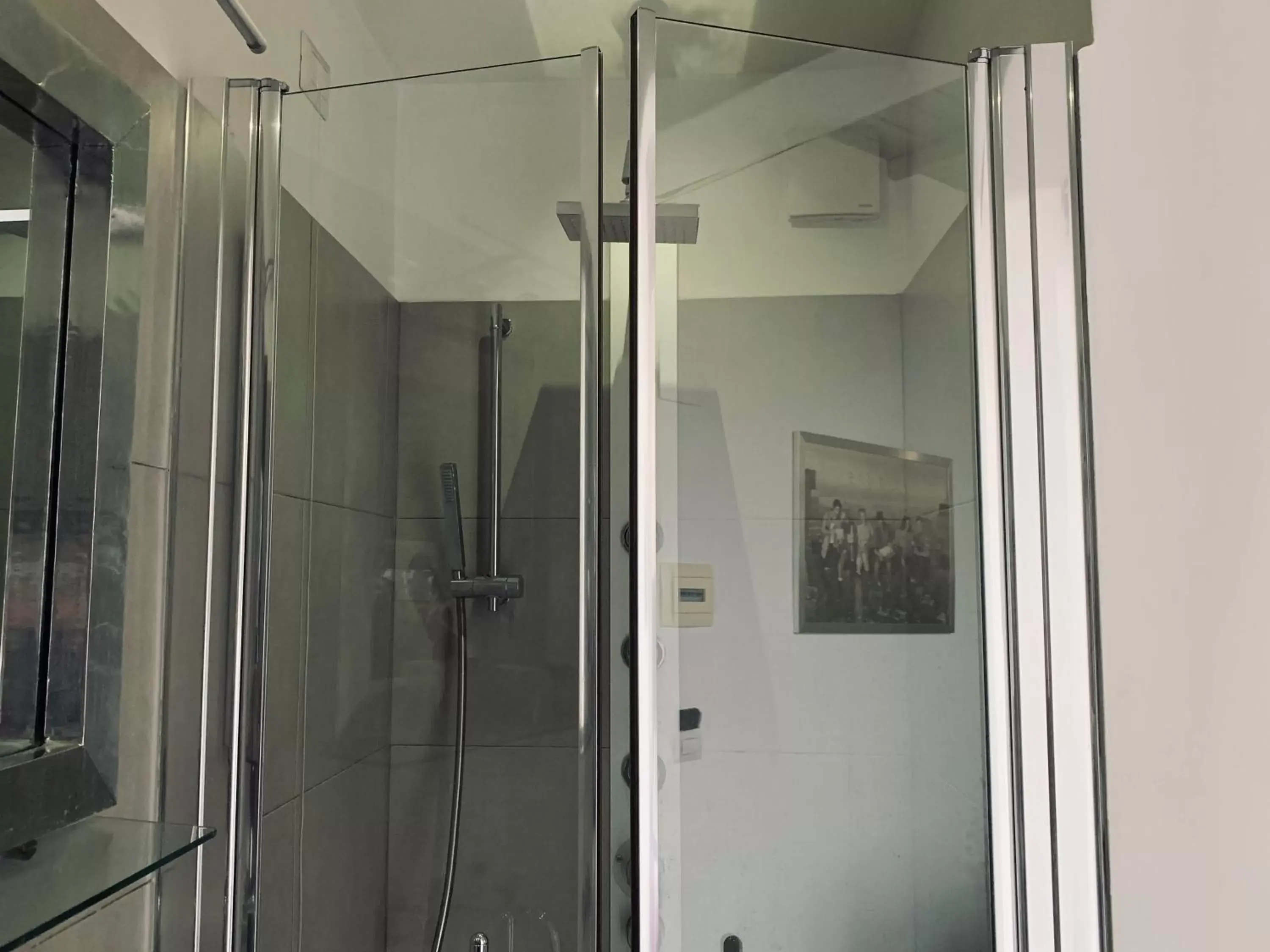 Shower, Bathroom in Relais Badoer