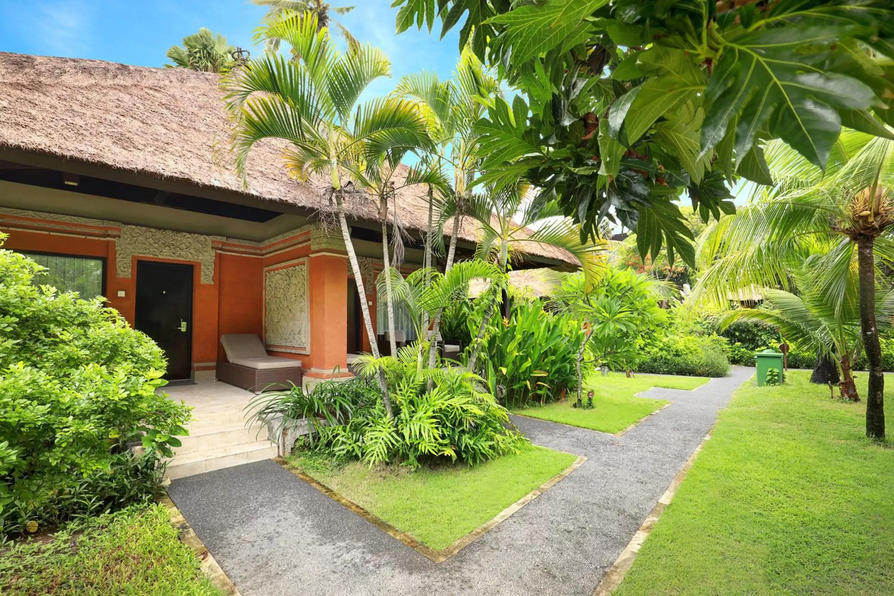 Garden in Legian Beach Hotel