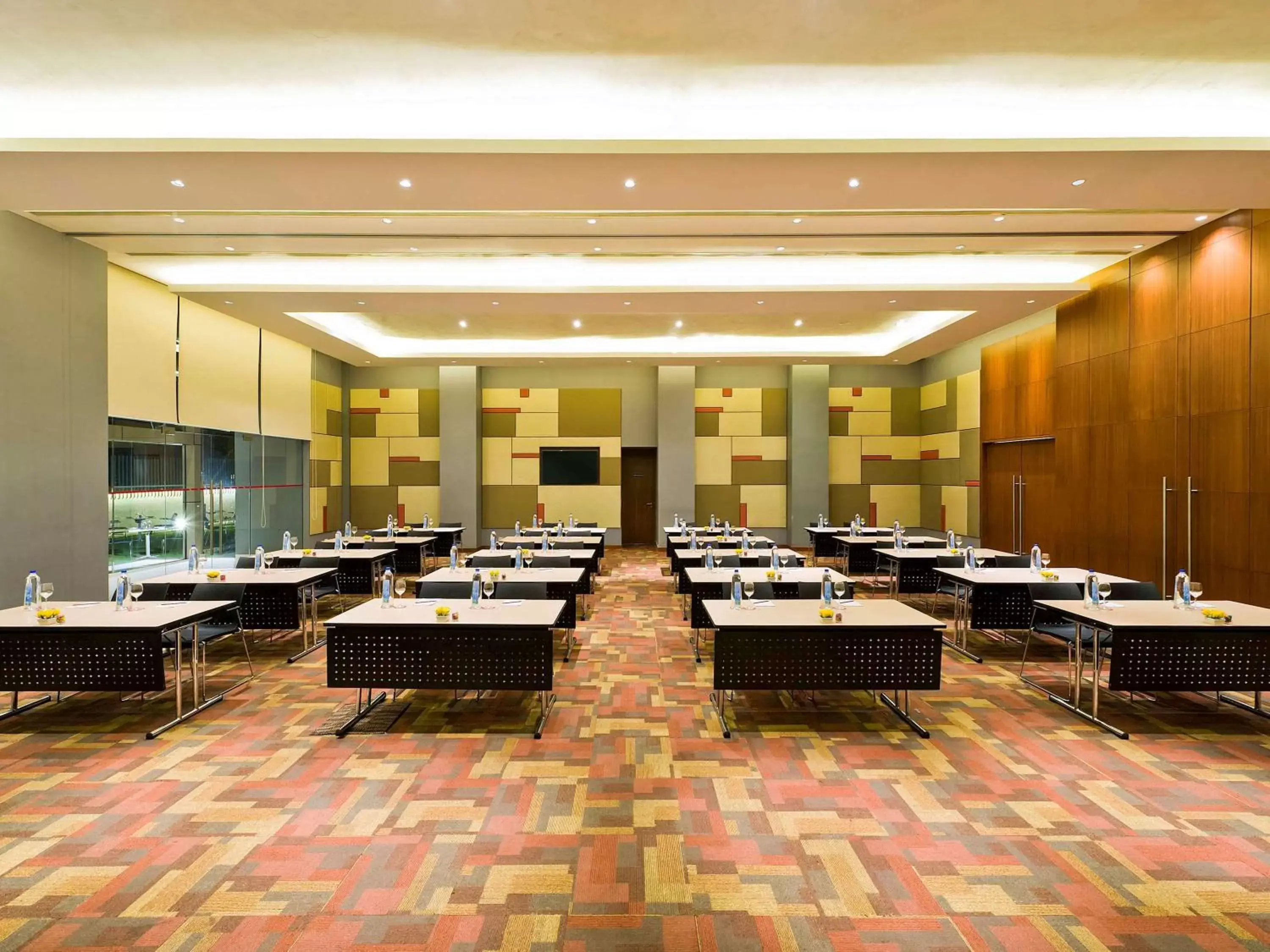 On site, Restaurant/Places to Eat in ibis Nashik - An Accor Brand