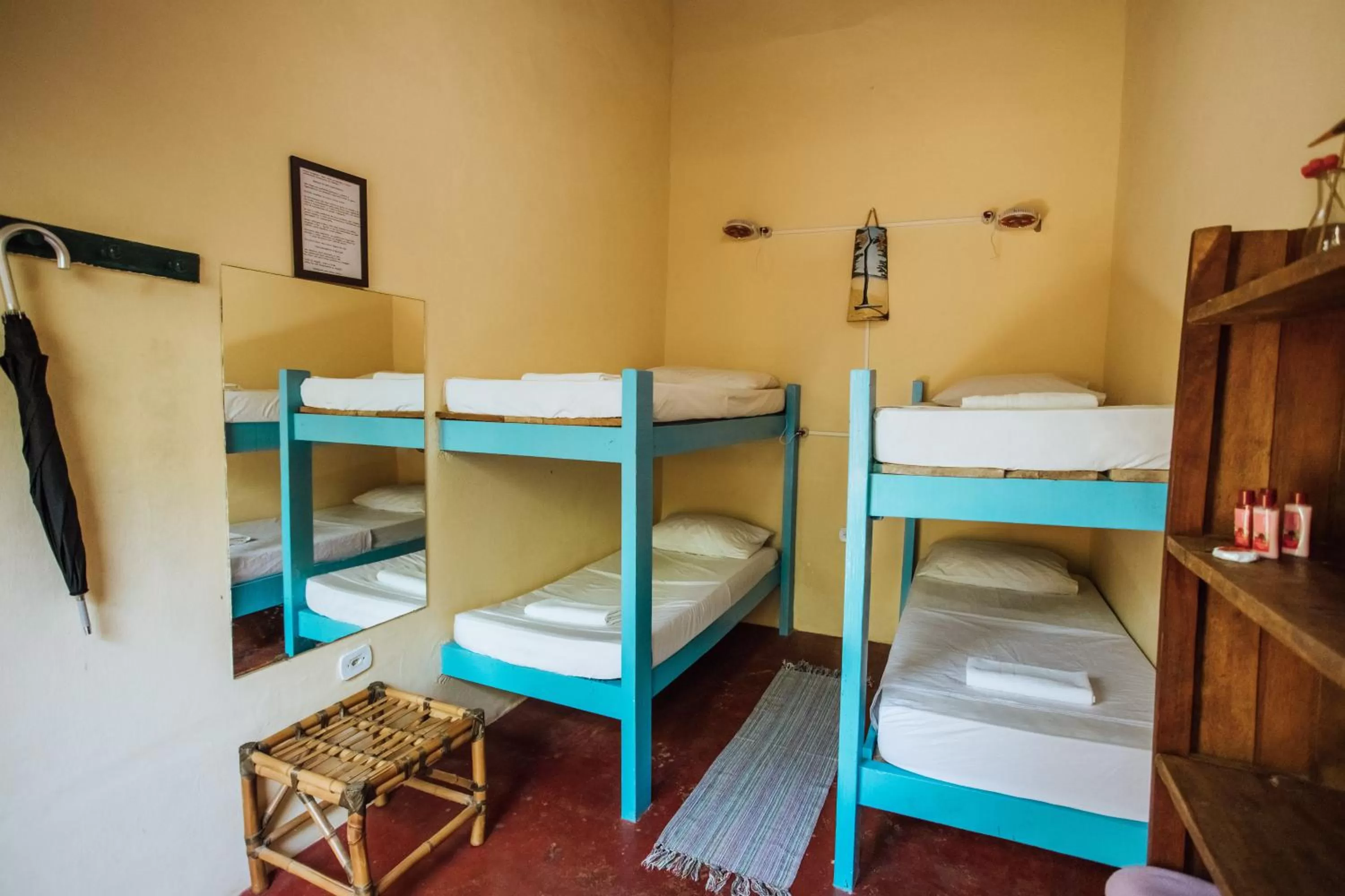 Quadruple Room with Private External Bathroom in Pousada da Rosa