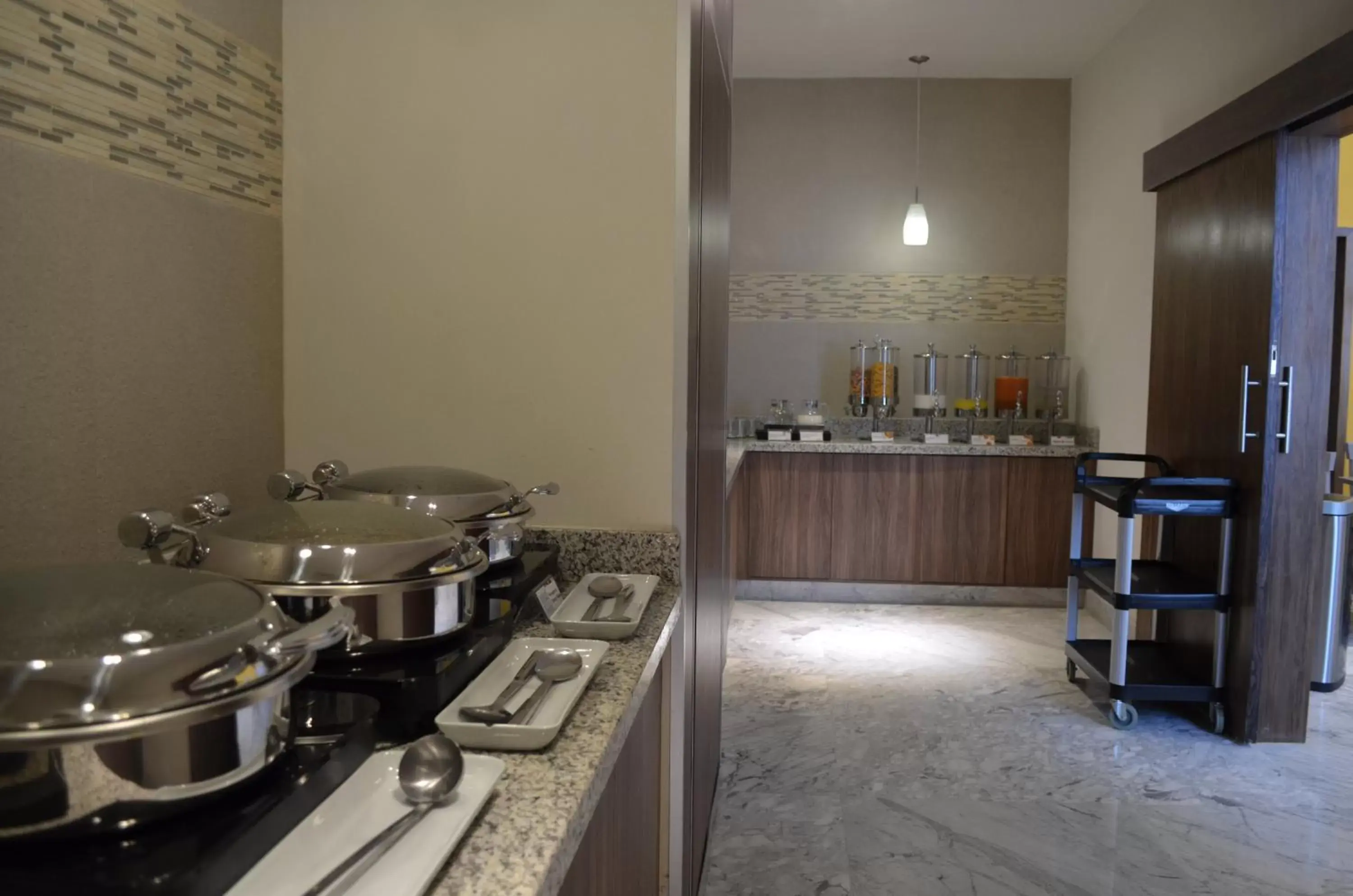 Breakfast, Kitchen/Kitchenette in Holiday Inn Express & Suites - Ciudad Obregon, an IHG Hotel