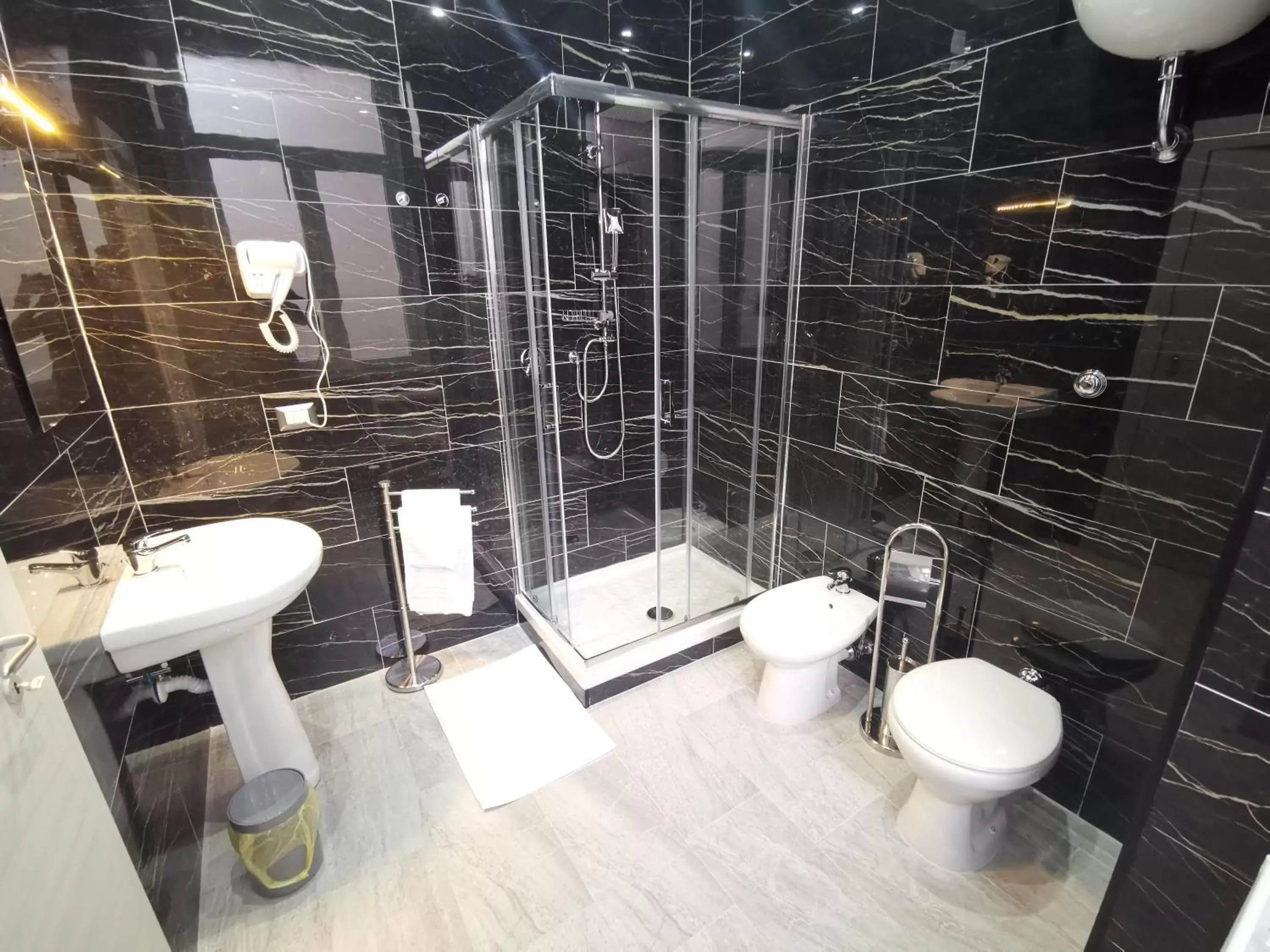Shower, Bathroom in EMME Napoli