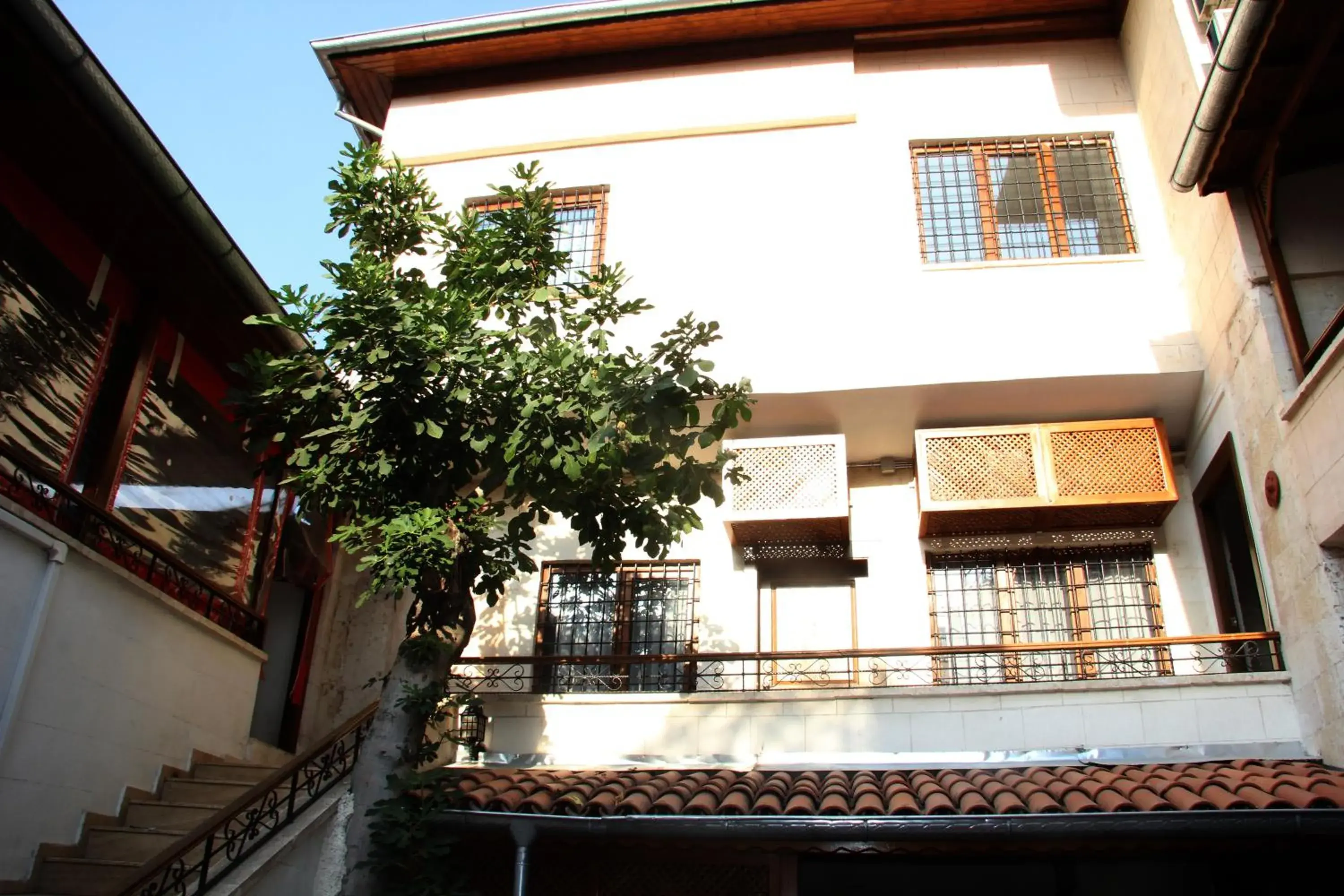 Property building in Zeynep Hanim Konagi Property building in Zeynep Hanim Konagi