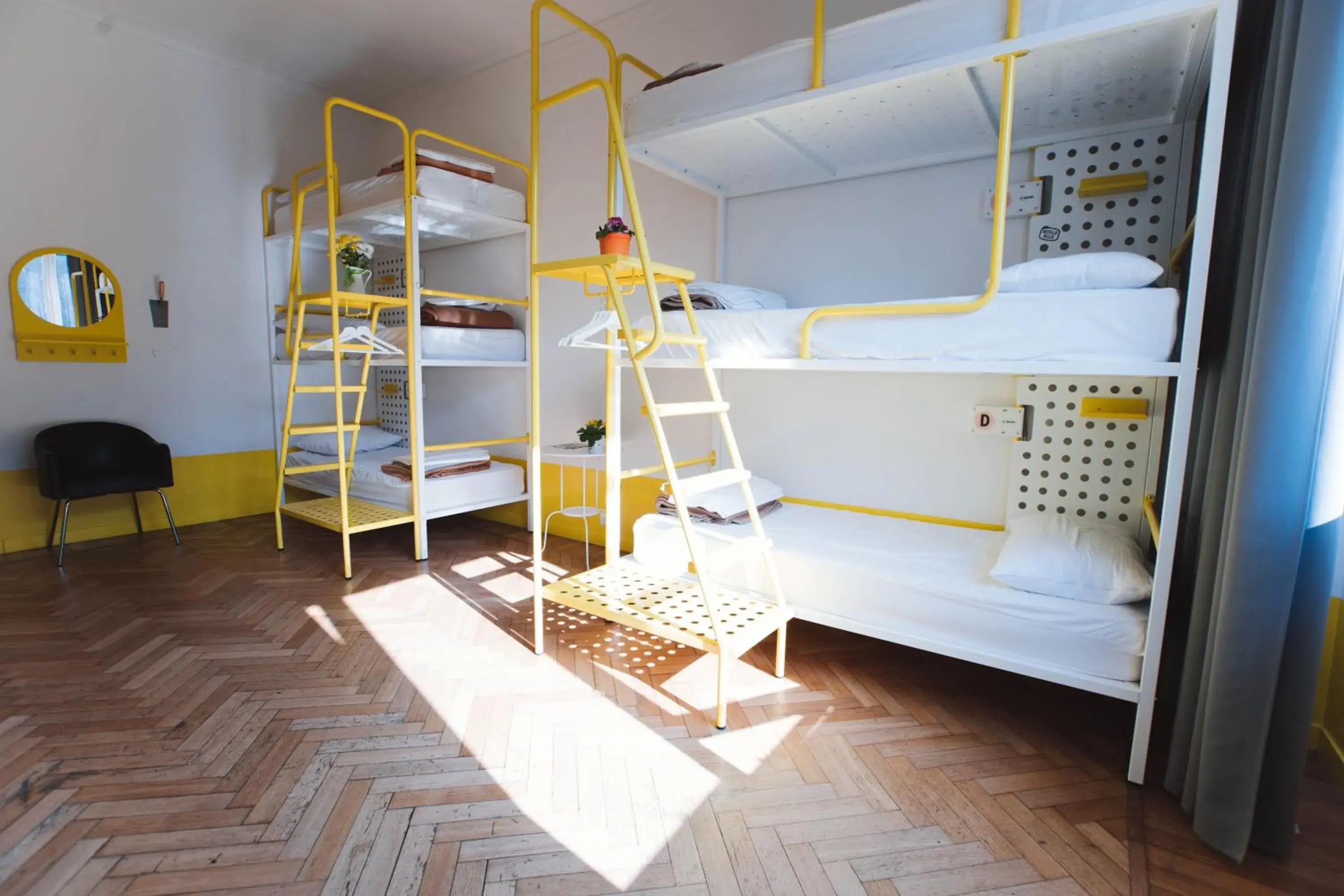 6-Bed Mixed Dormitory Room in Ostello Bello Lake Como