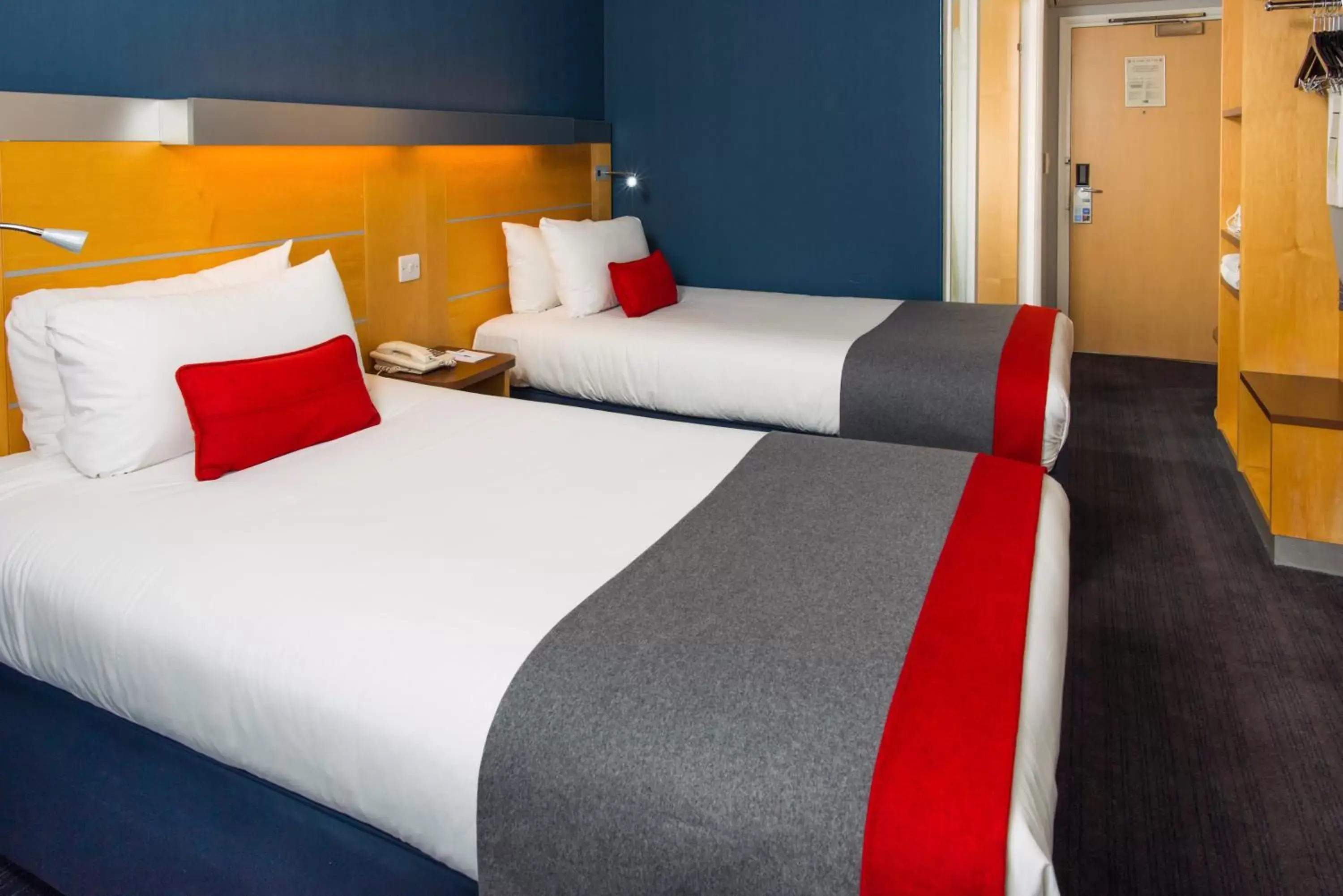 Photo of the whole room, Bed in Holiday Inn Express Stevenage, an IHG Hotel