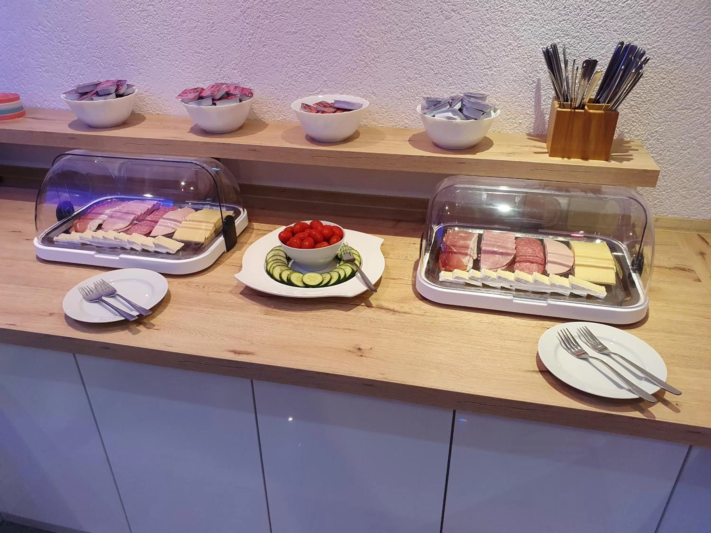 Breakfast in Hotel Exquisite