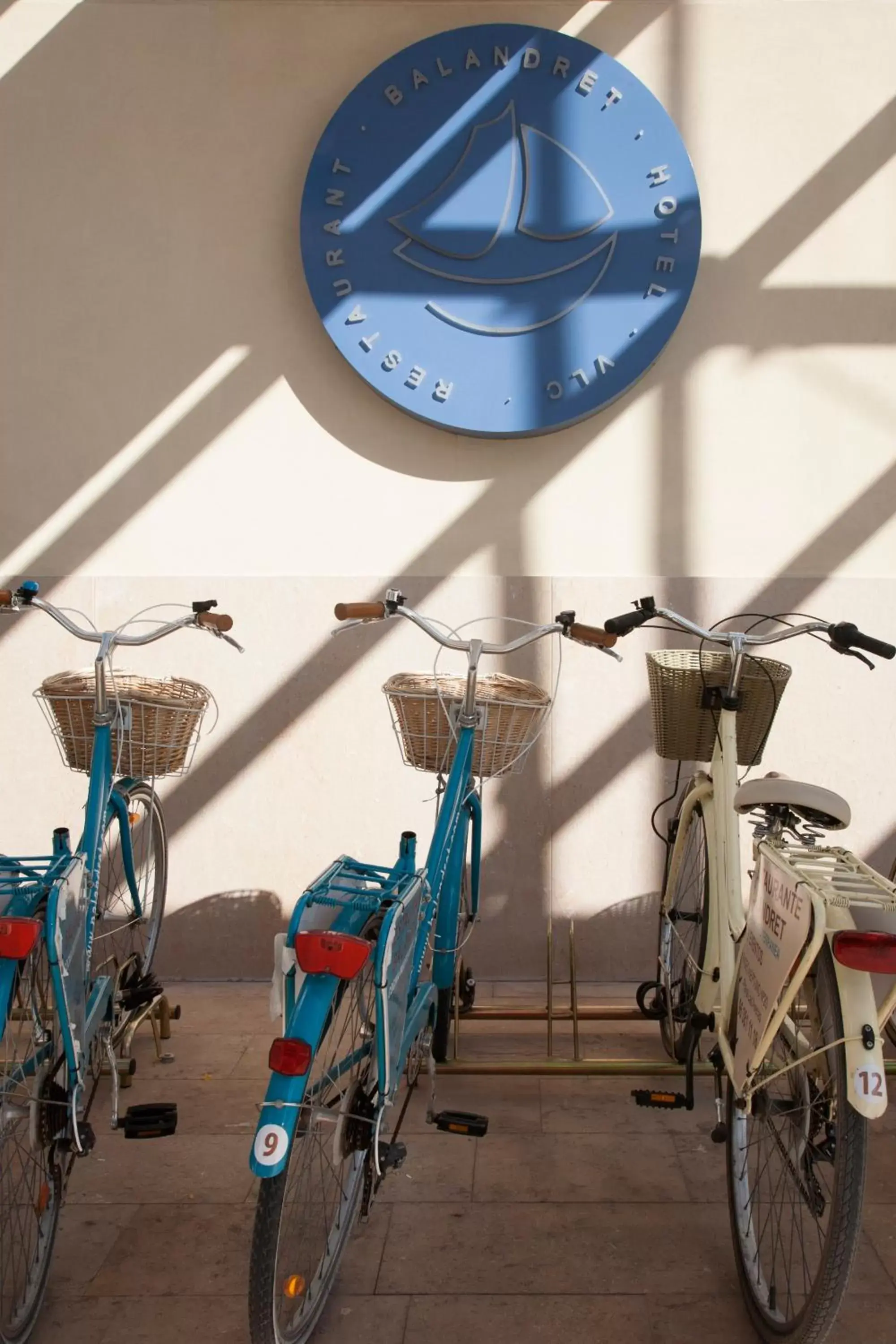 Cycling, Fitness Center/Facilities in Hotel Boutique Balandret