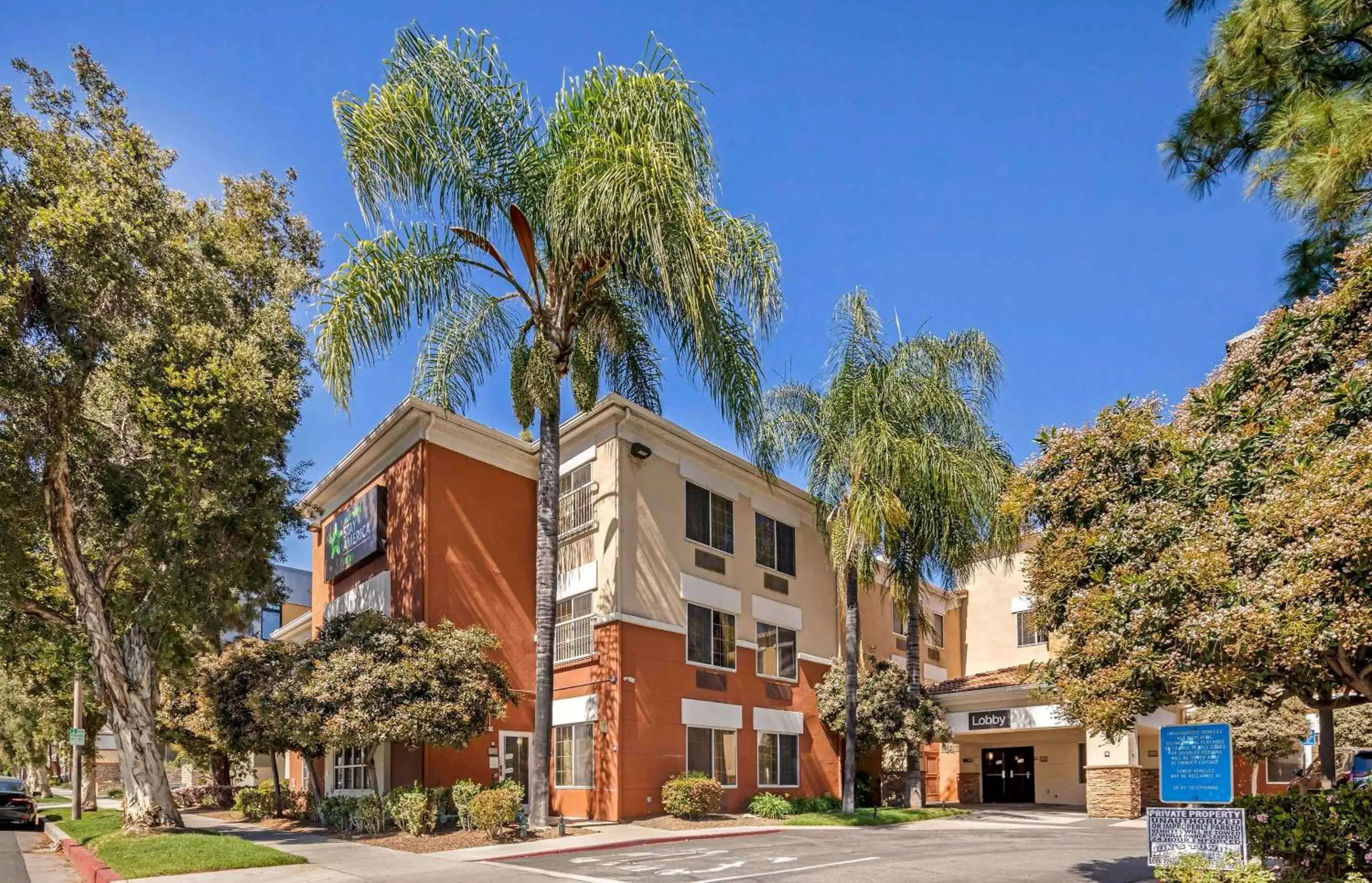 Property Building in Extended Stay America Suites - Los Angeles - Glendale