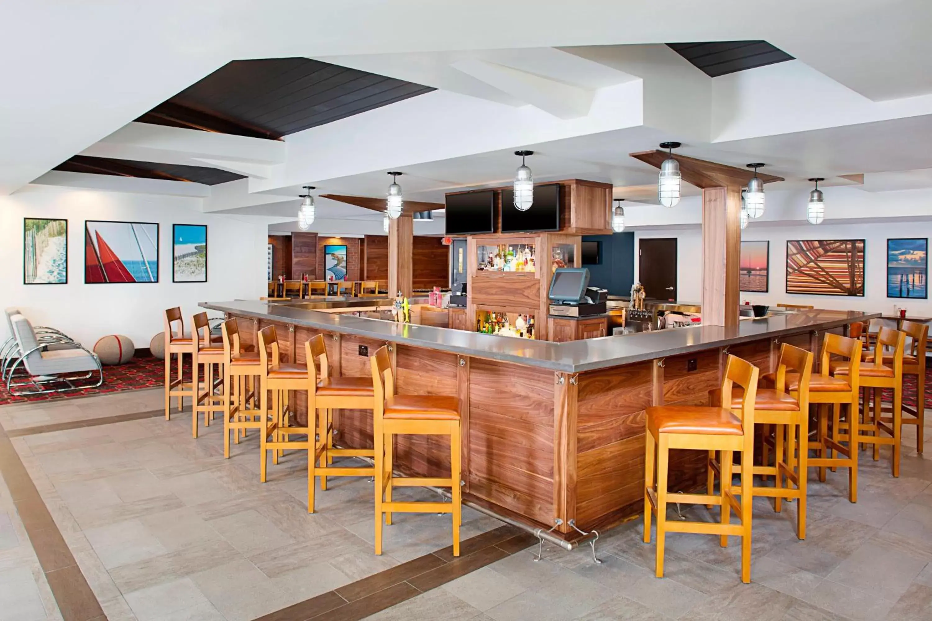Lobby or reception, Lounge/Bar in Four Points by Sheraton Destin - Fort Walton Beach