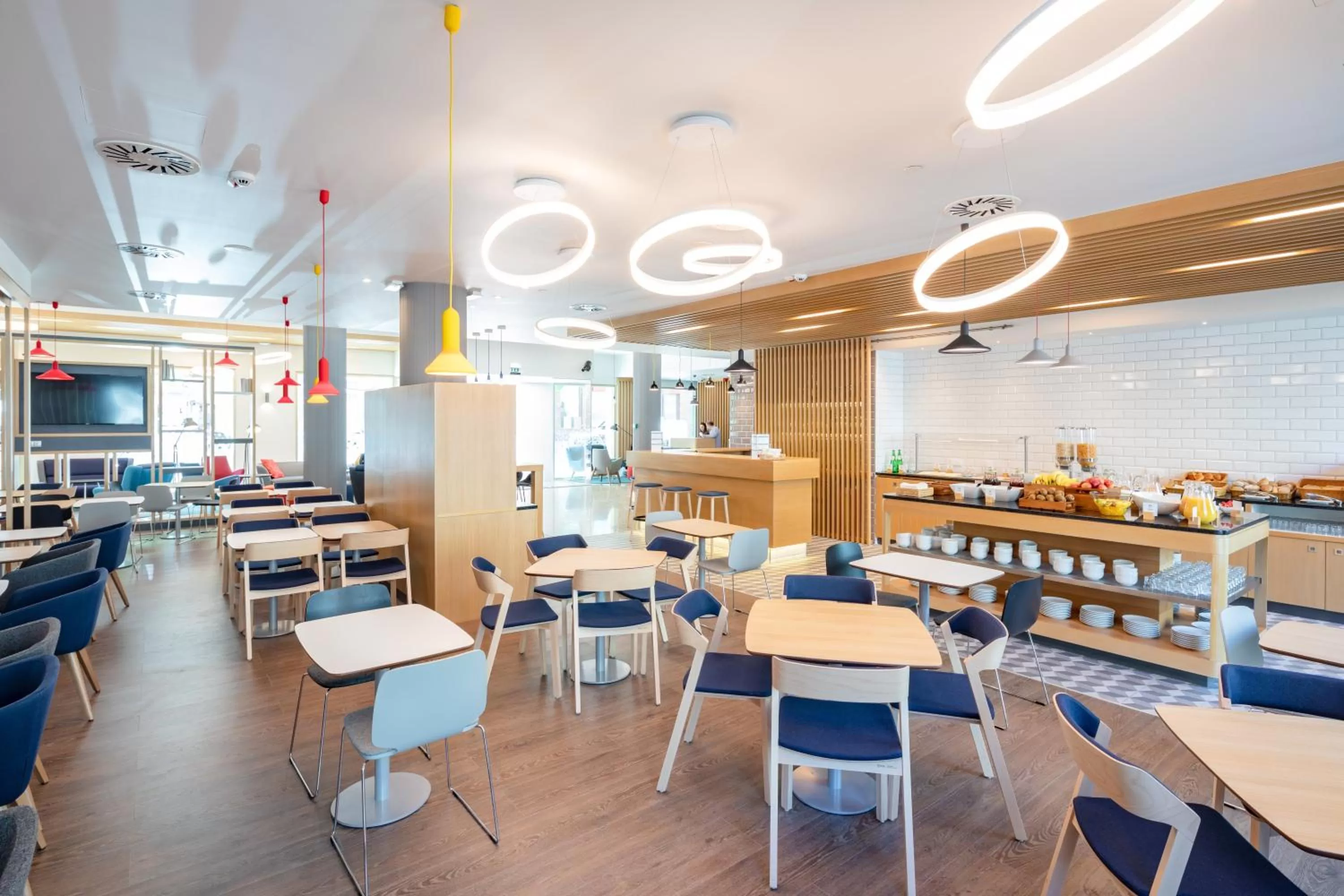 Breakfast in Holiday Inn Express - Lisbon - Plaza Saldanha by IHG