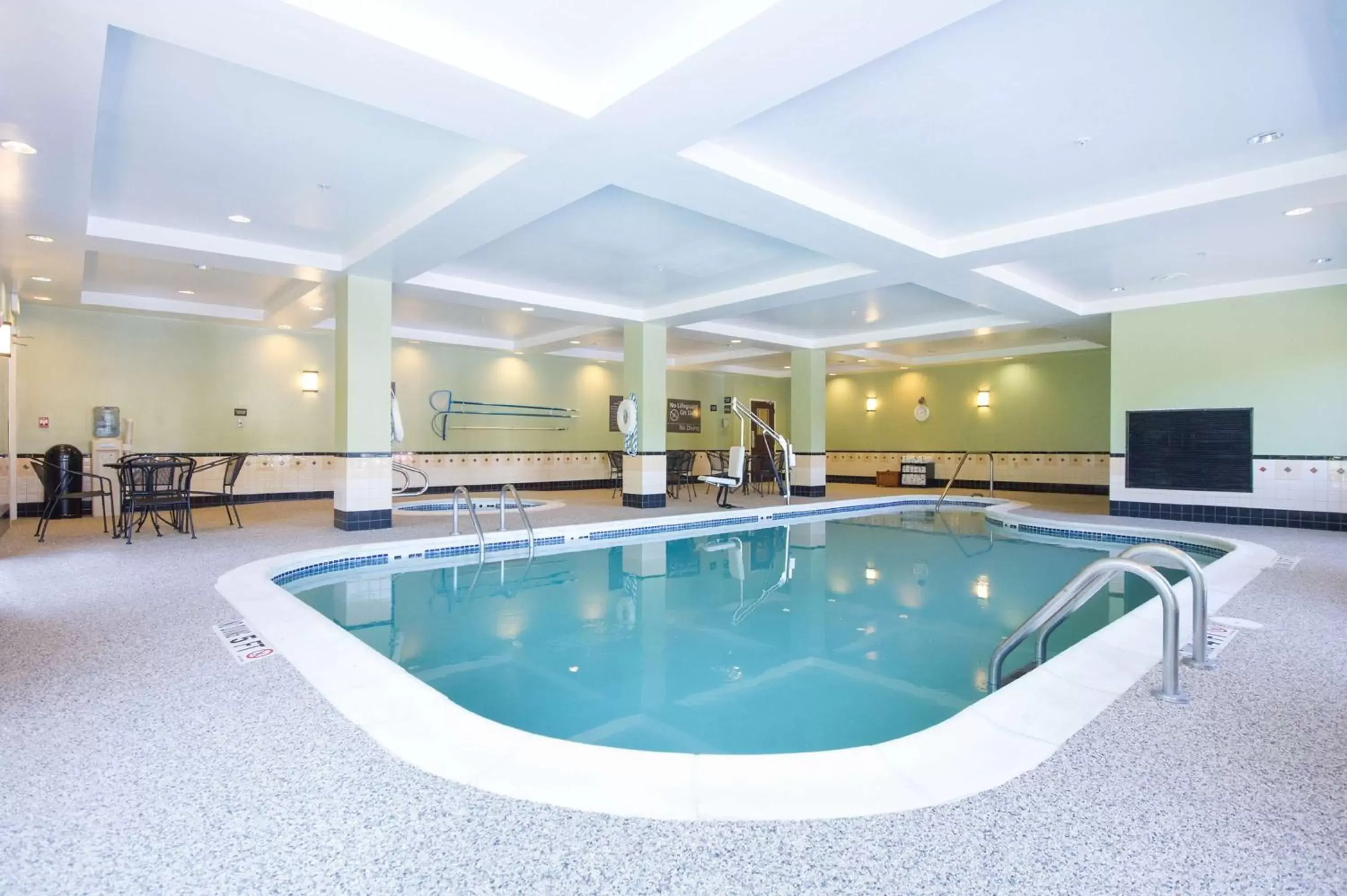 Pool view, Swimming Pool in Hampton by Hilton Brattleboro