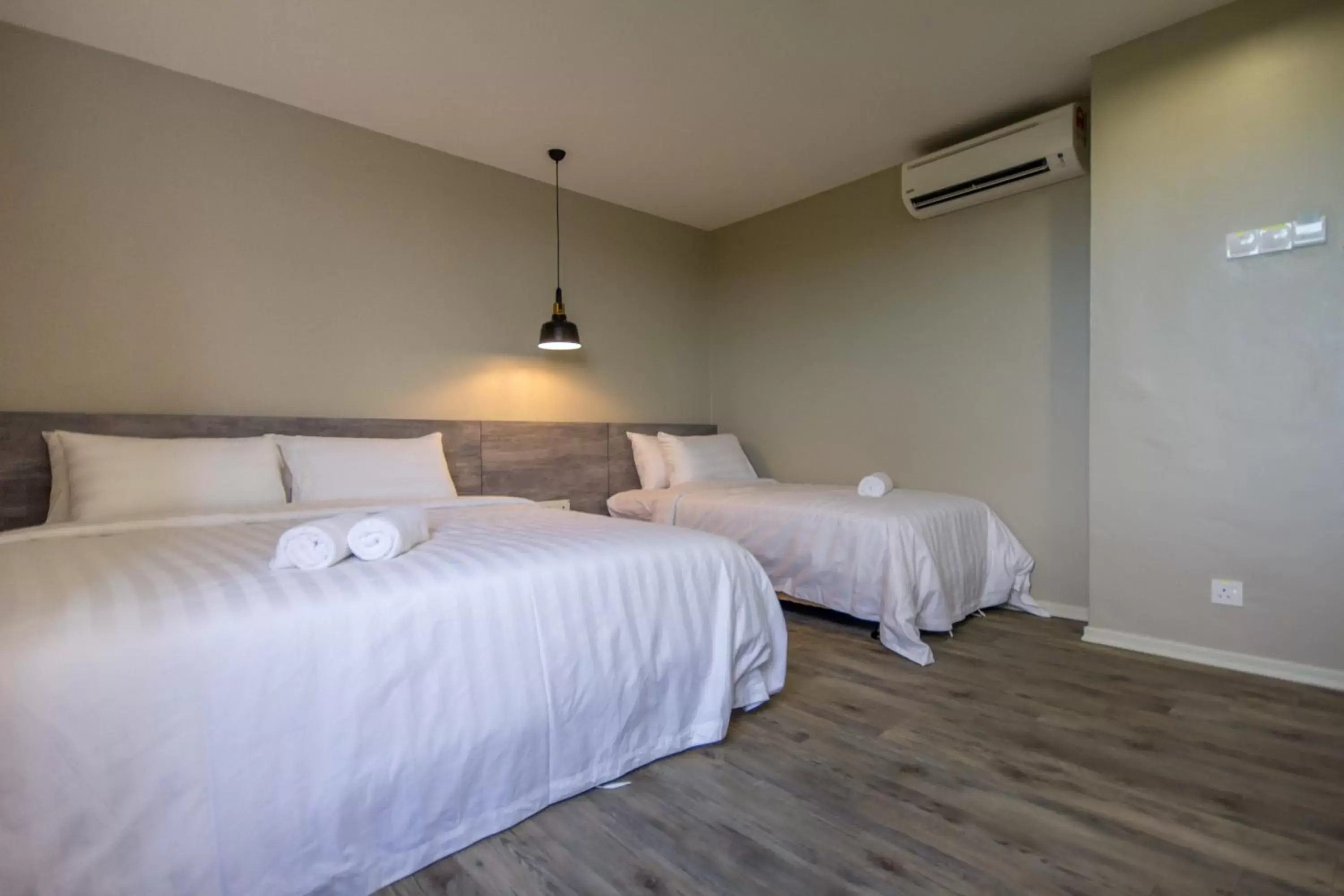 Bedroom, Room Photo in Chariton Hotel Alma