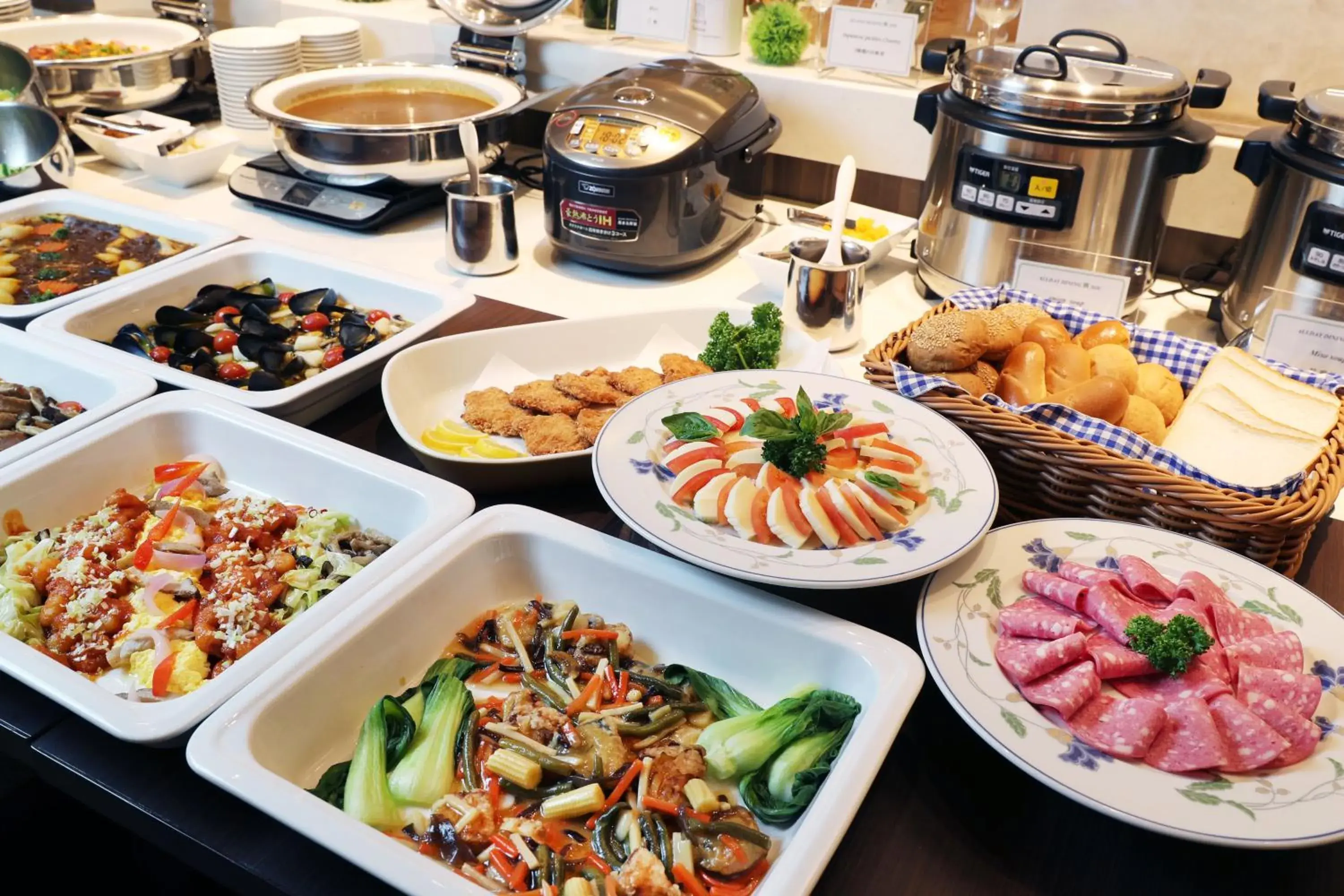 Restaurant/places to eat in Lotte Arai Resort