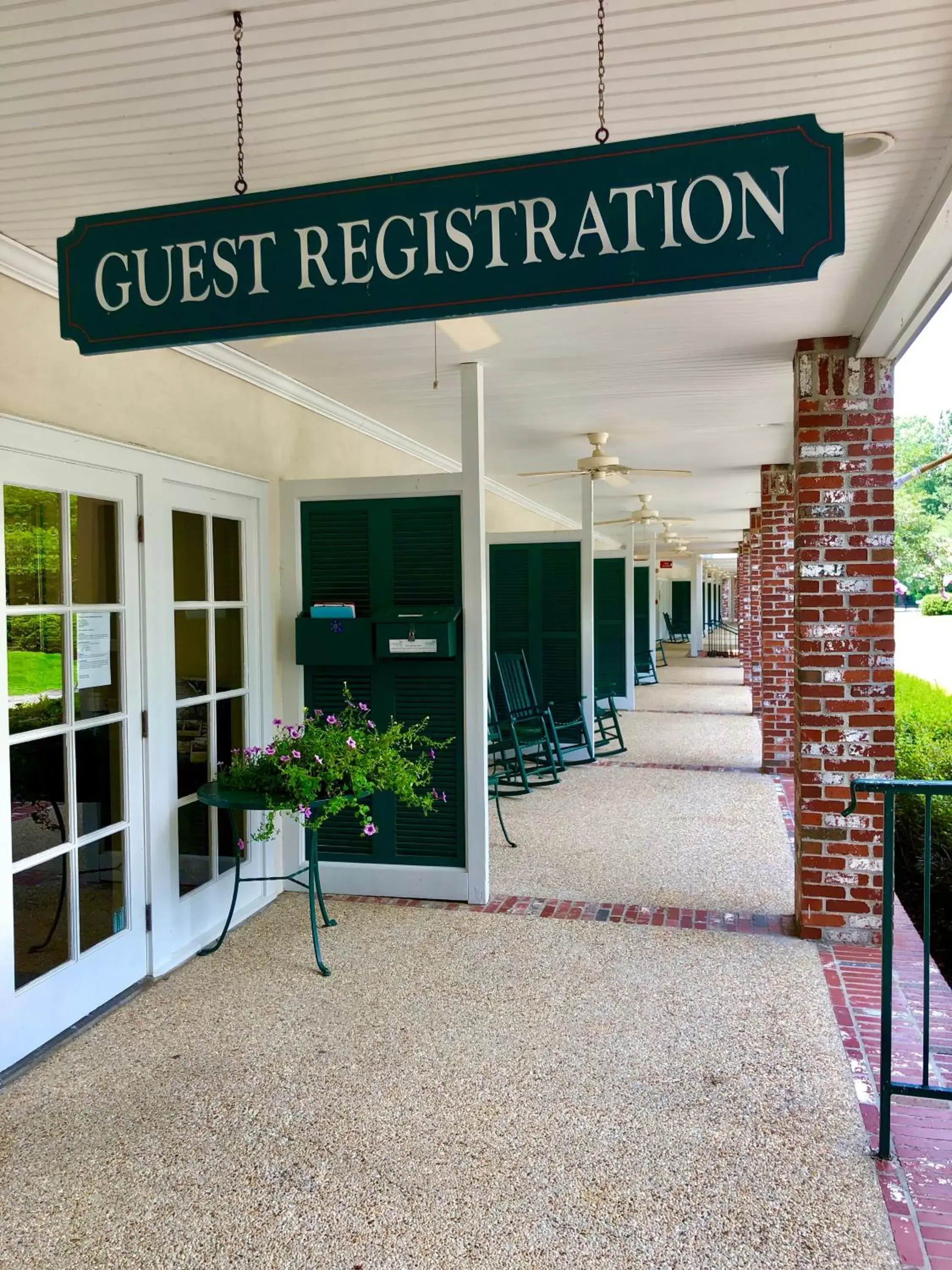 Facade/entrance in The Lodge at The Bluffs