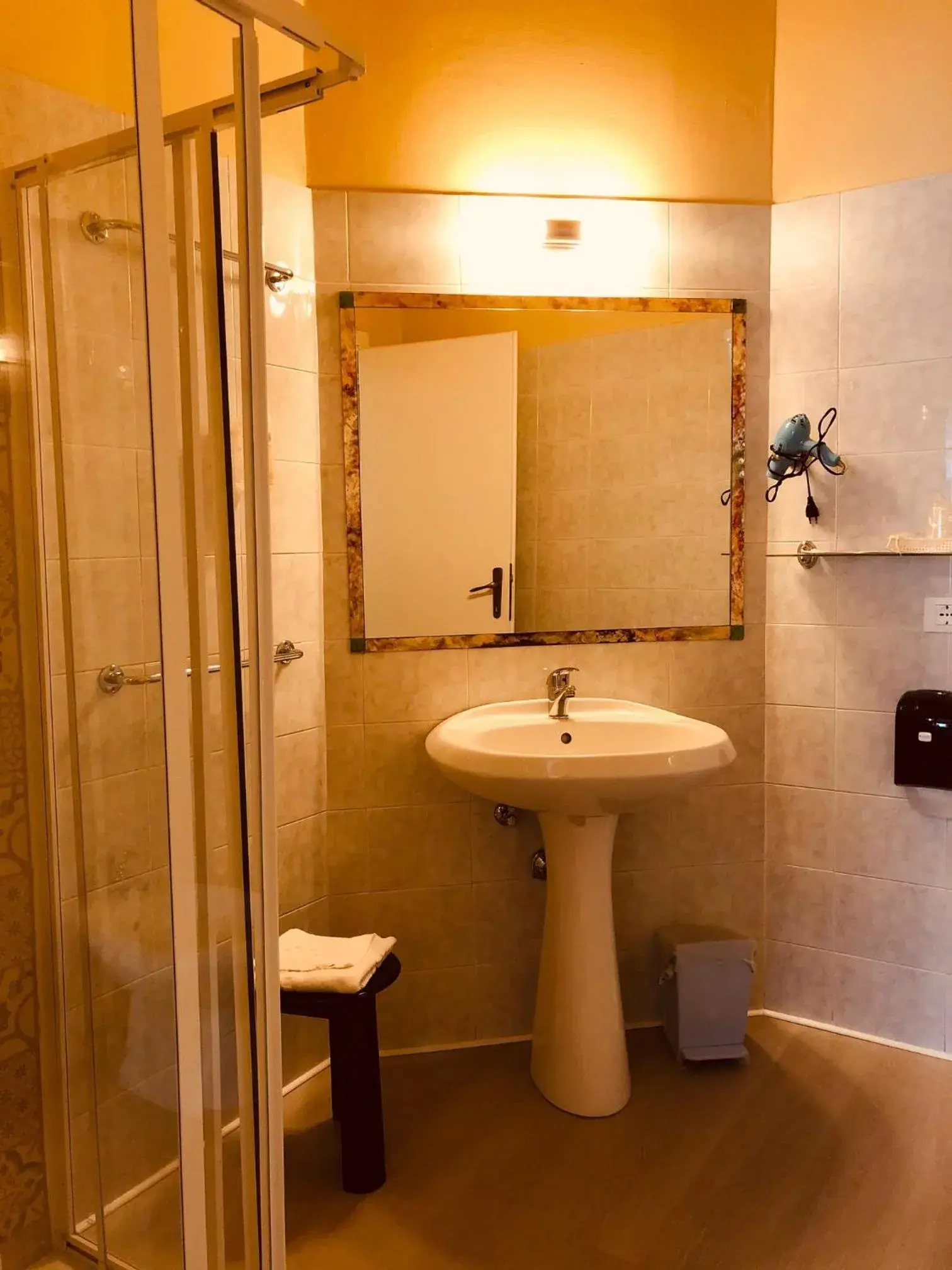 Bathroom in Hotel Duca Della Corgna