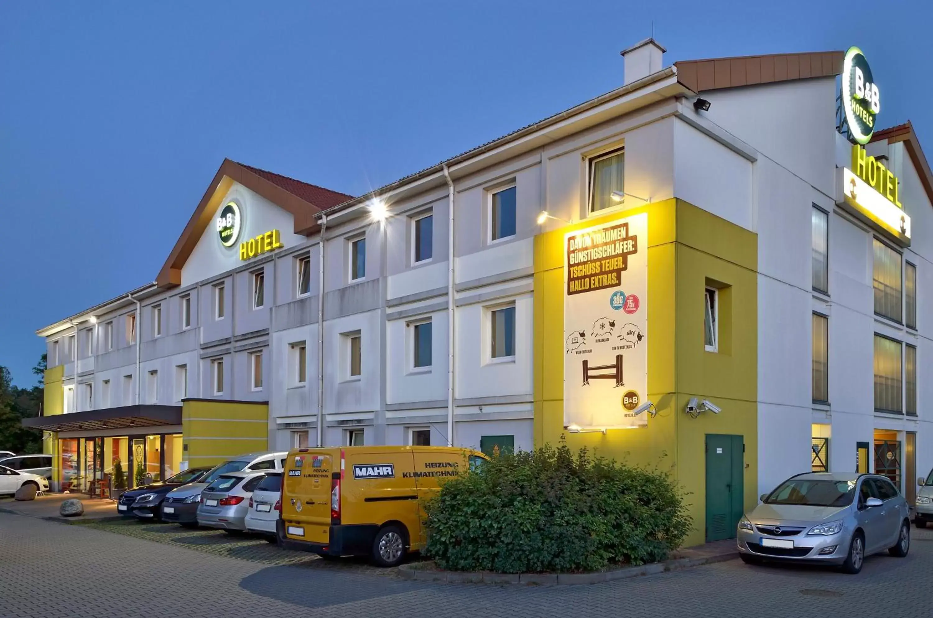 Property Building in B&B Hotel Berlin-Süd Genshagen