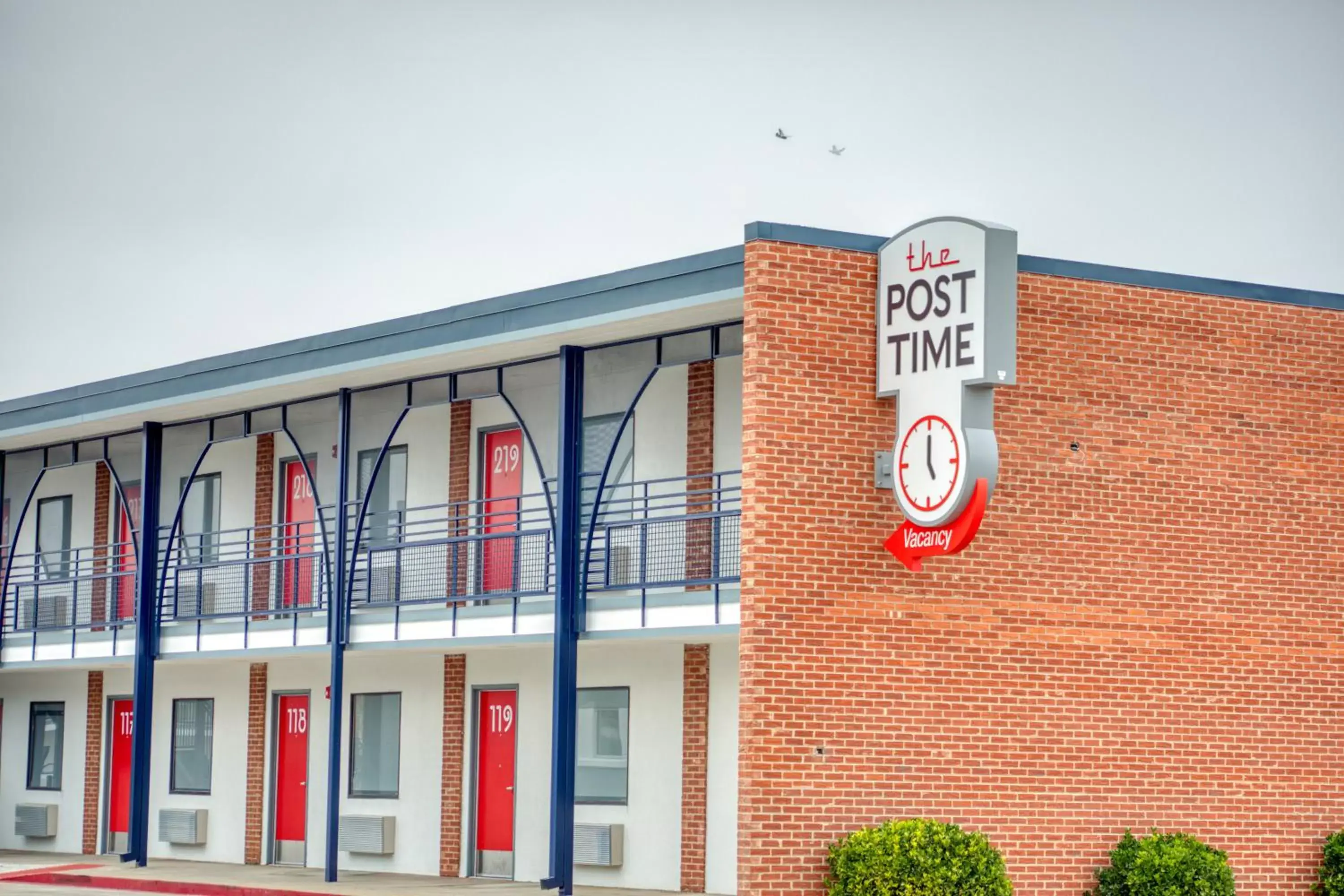 Property building in Post Time Inn Property building in Post Time Inn