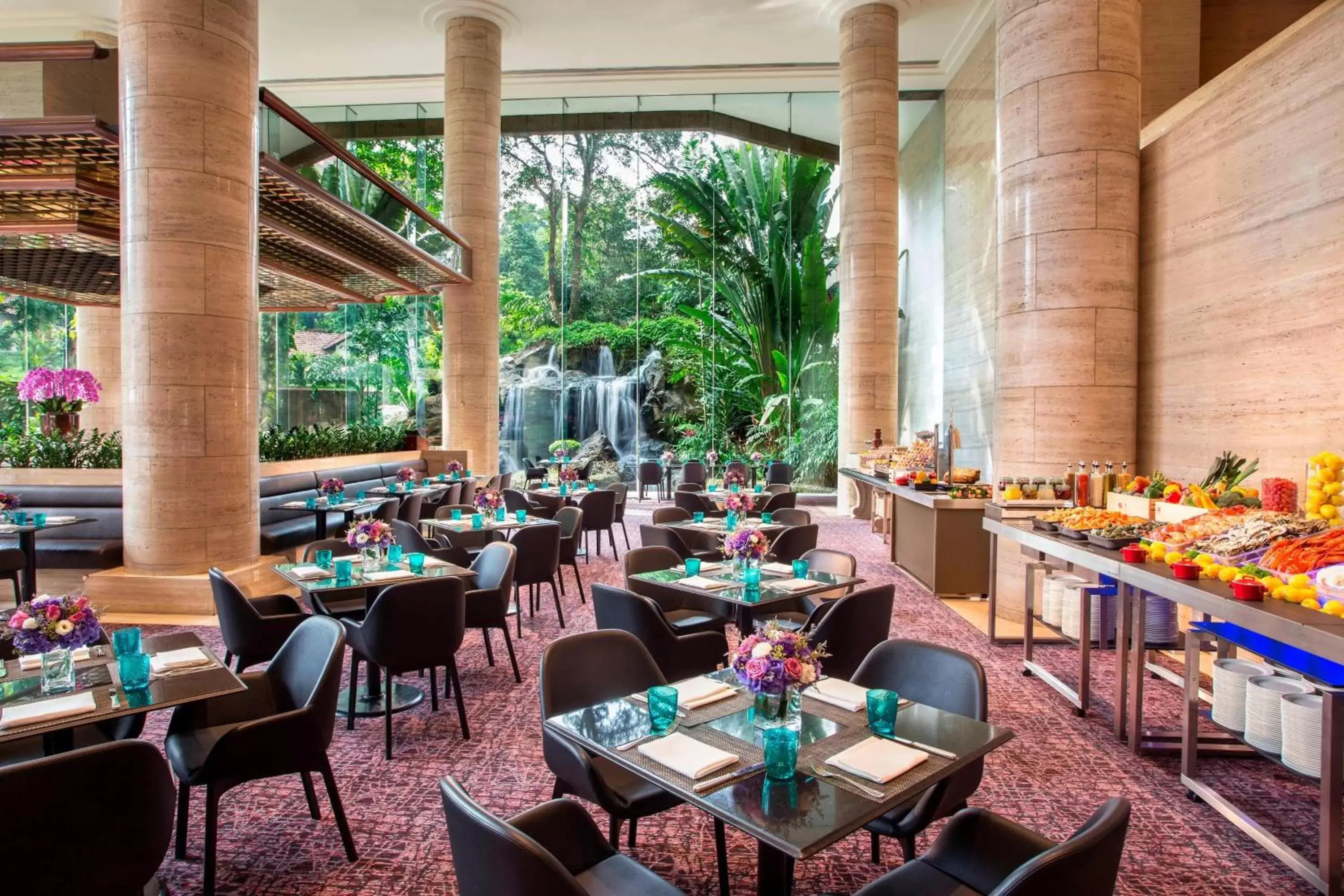 Restaurant/Places to Eat in Sheraton Towers Singapore Hotel