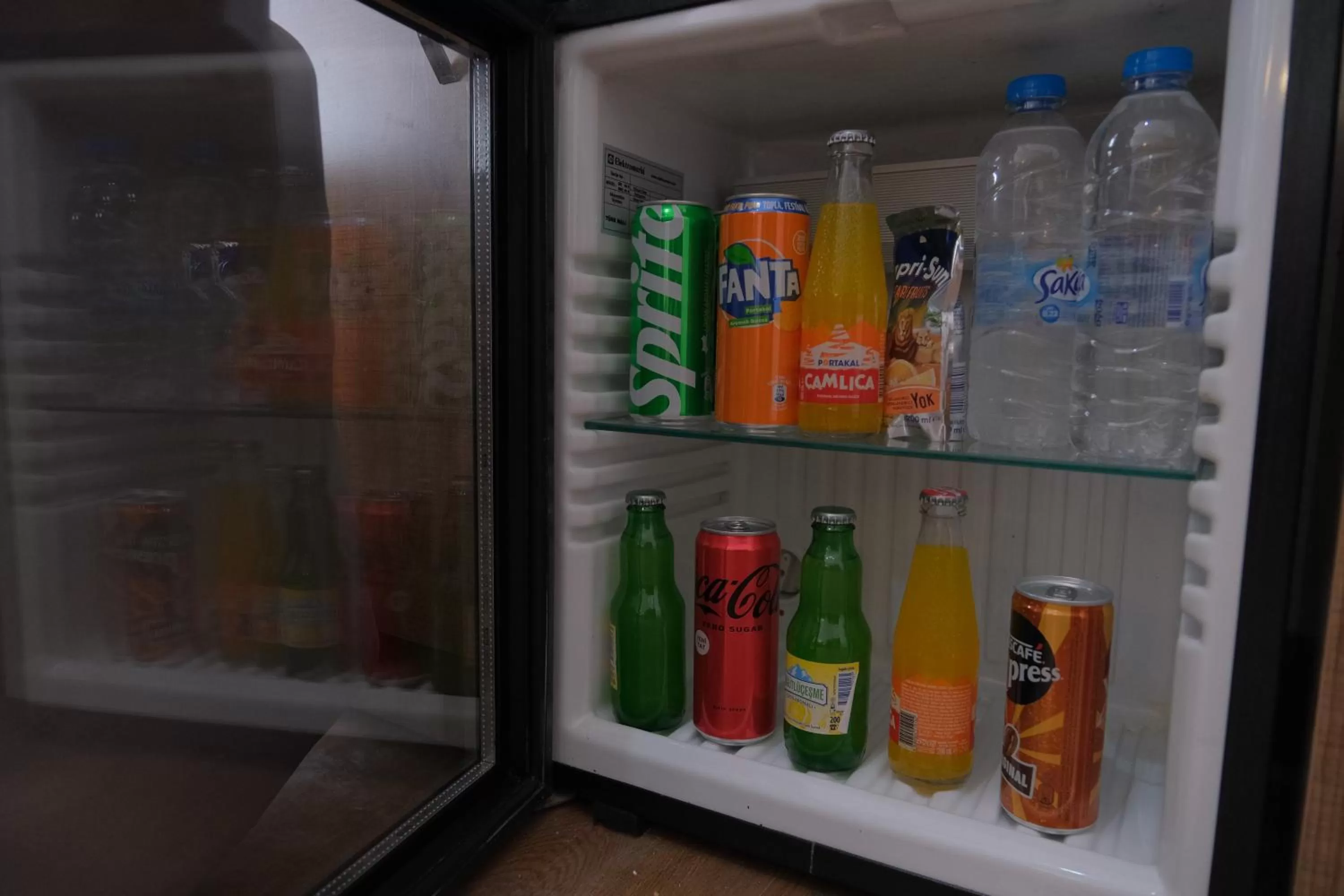 Food and drinks in Adamantides Hotel