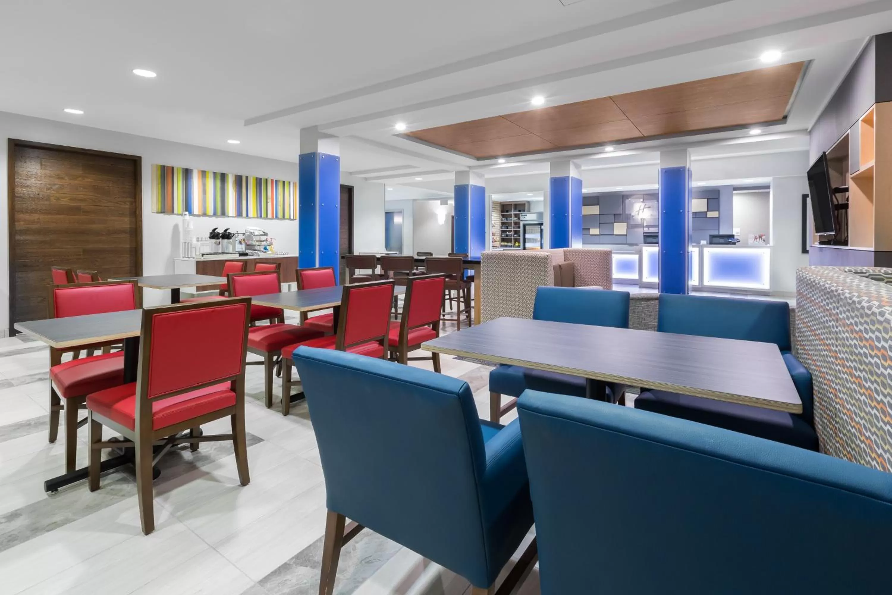 Property building in Holiday Inn Express Hotel & Suites Eugene Downtown - University by IHG