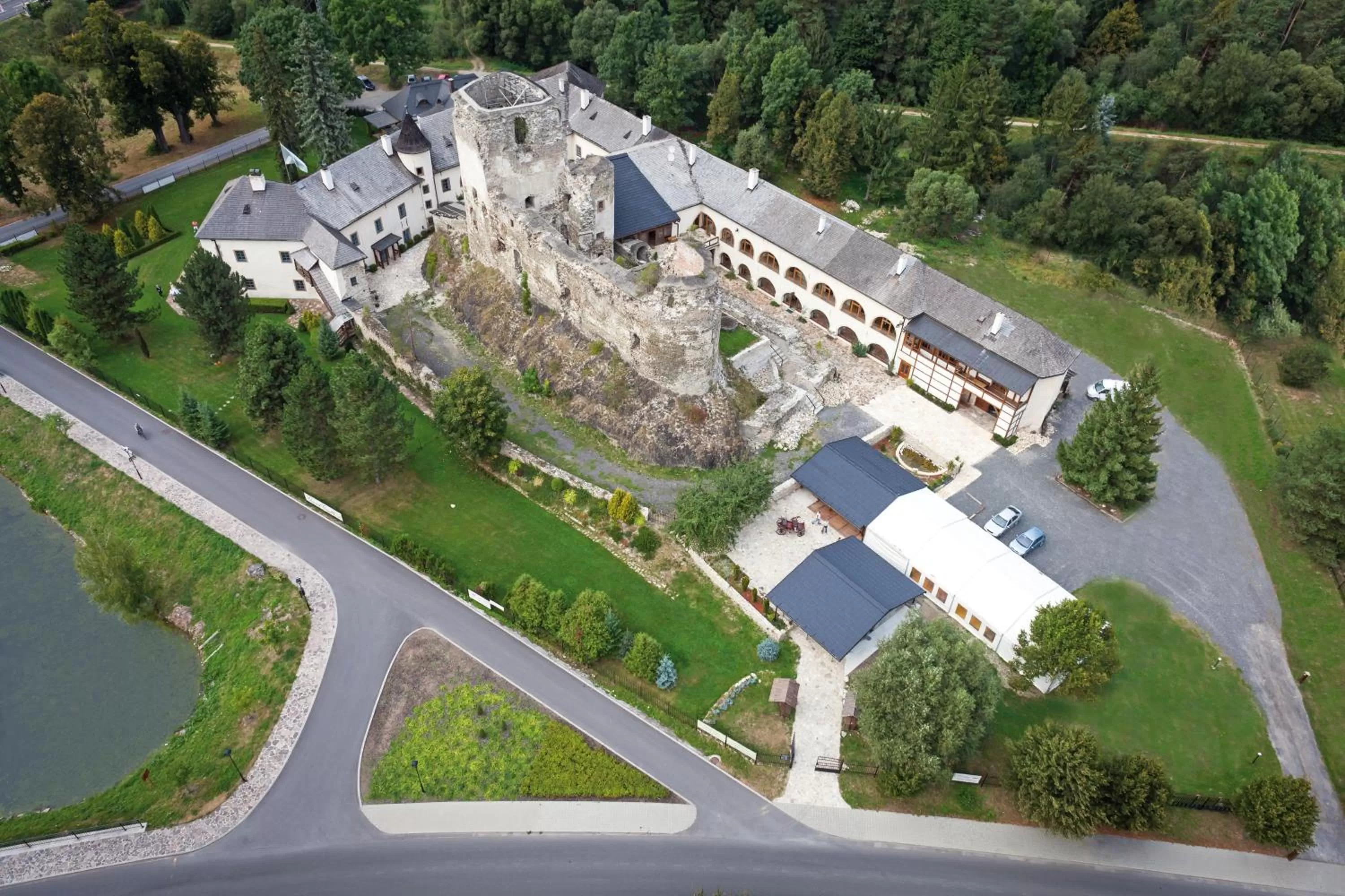Property building in Chateau GrandCastle