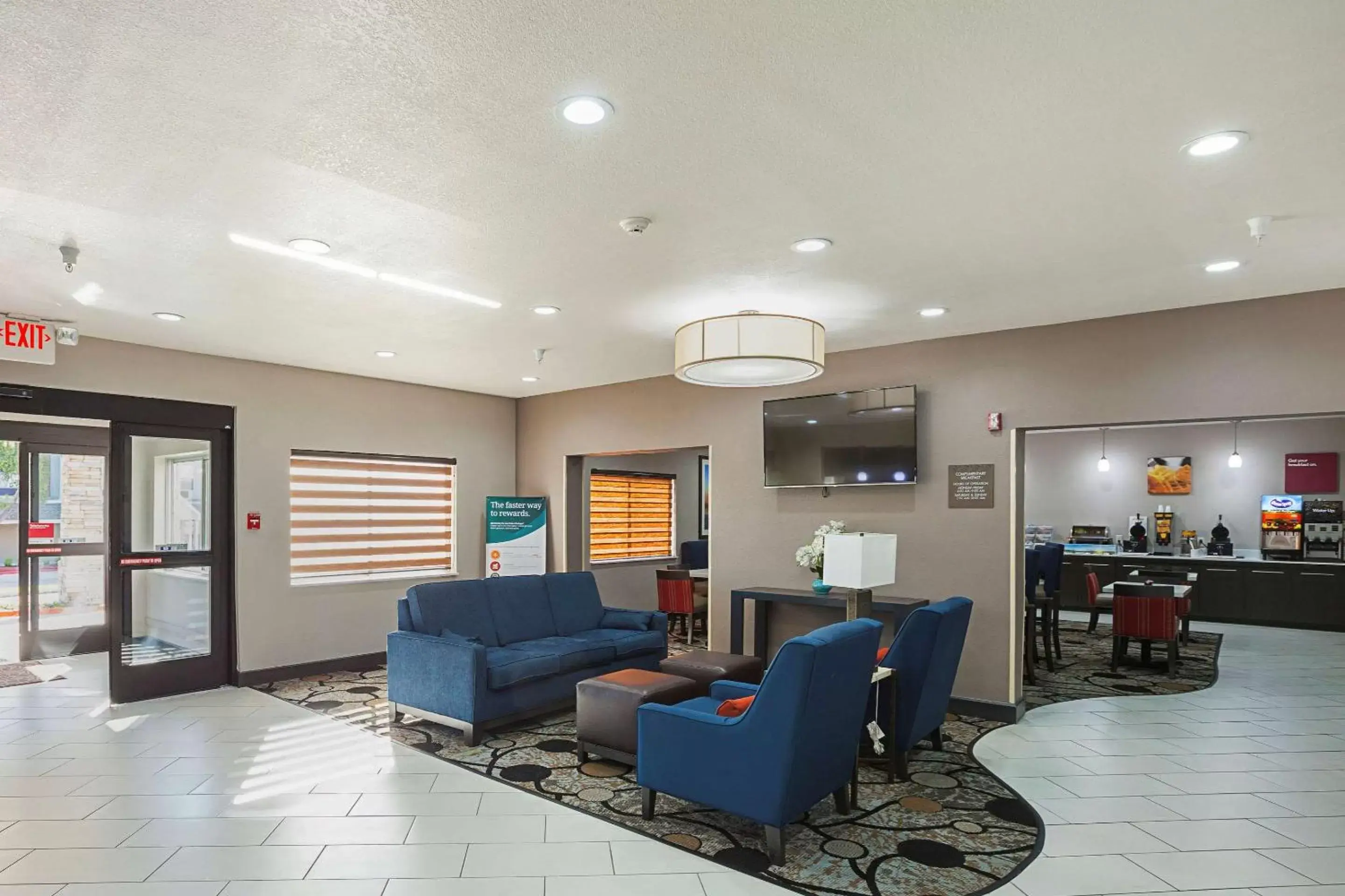 Lobby or reception, Seating Area in Comfort Suites Lewisville