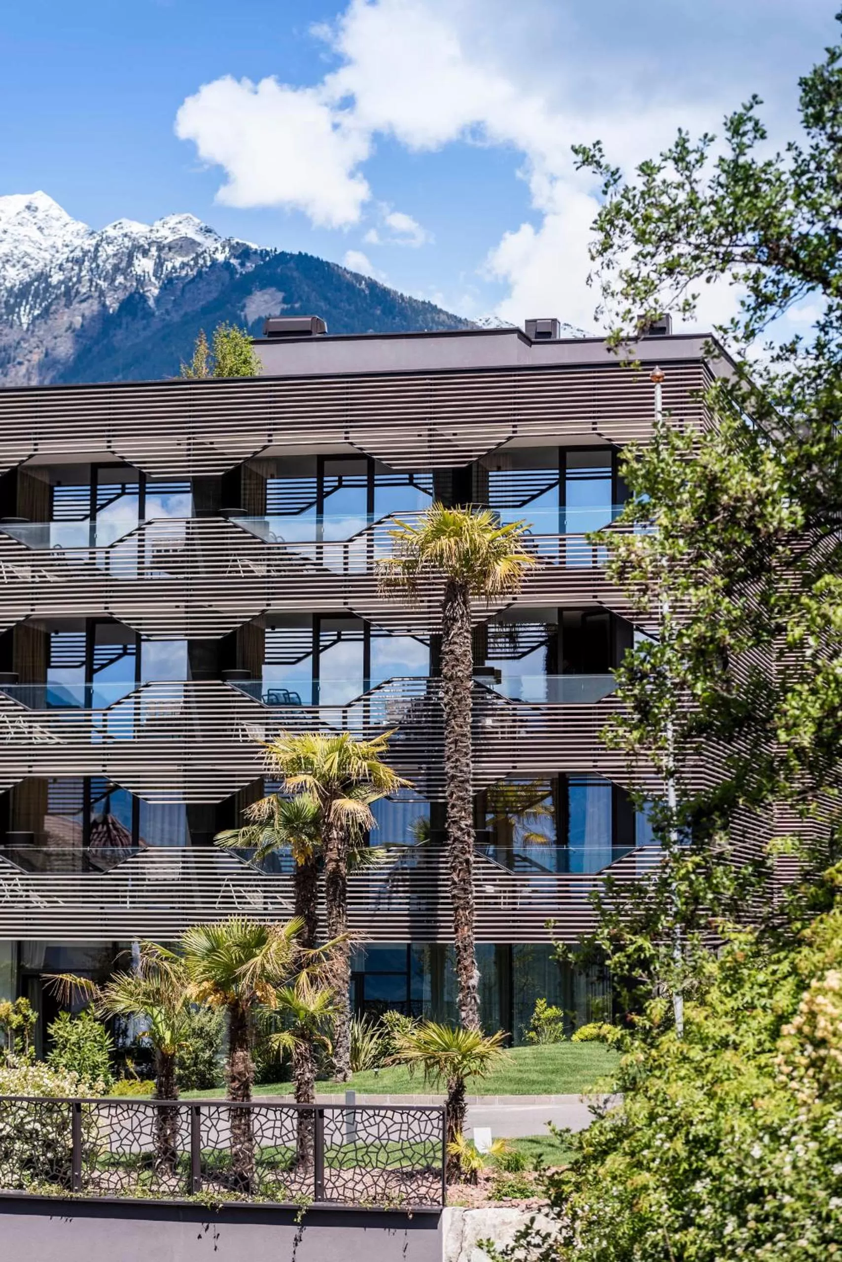 Facade/entrance in Hotel Rosengarten (Schenna Resort)