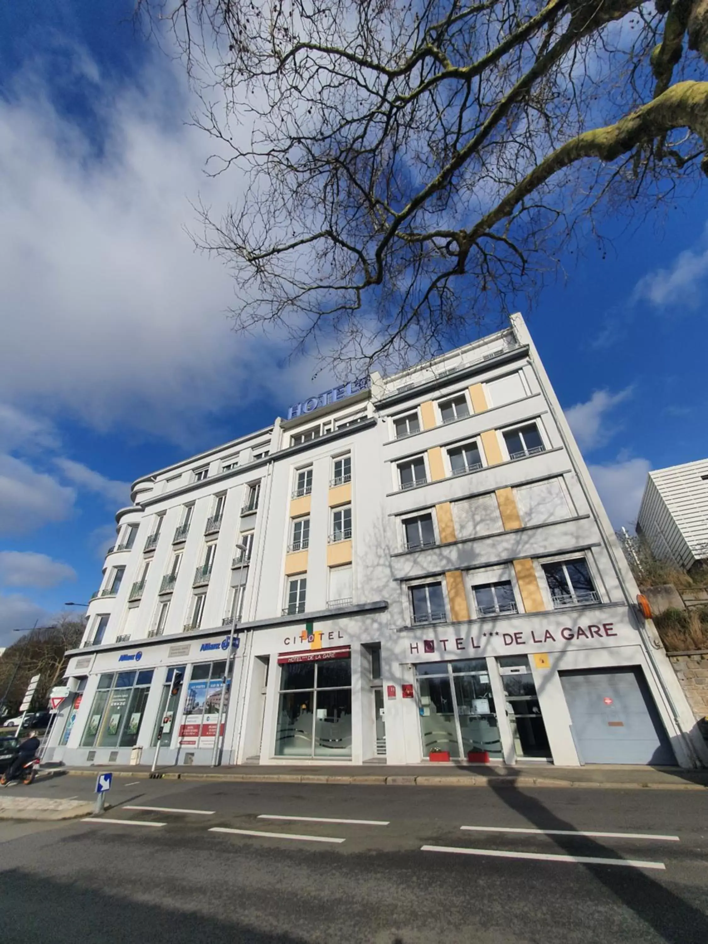 Facade/entrance, Property Building in Cit'Hotel Brest Centre Gare