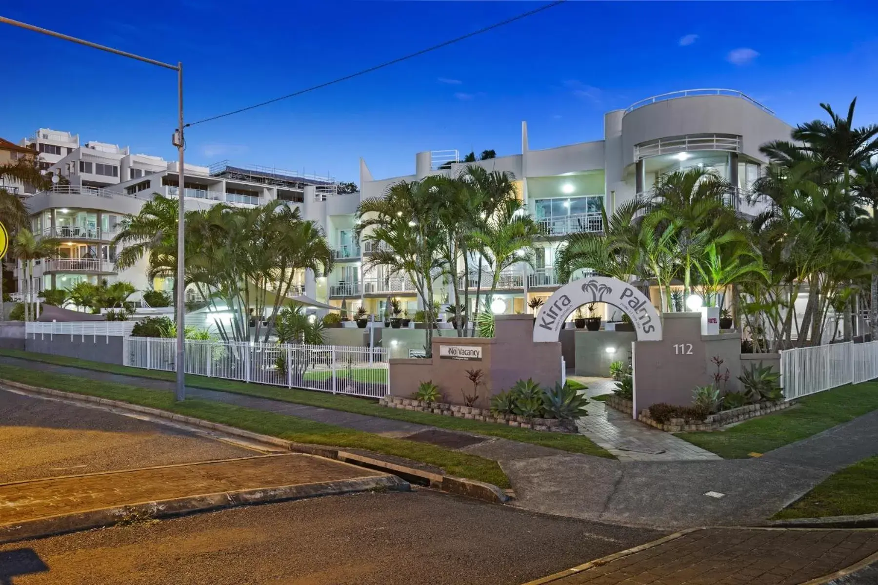 Facade/entrance in Kirra Palms Holiday Apartments