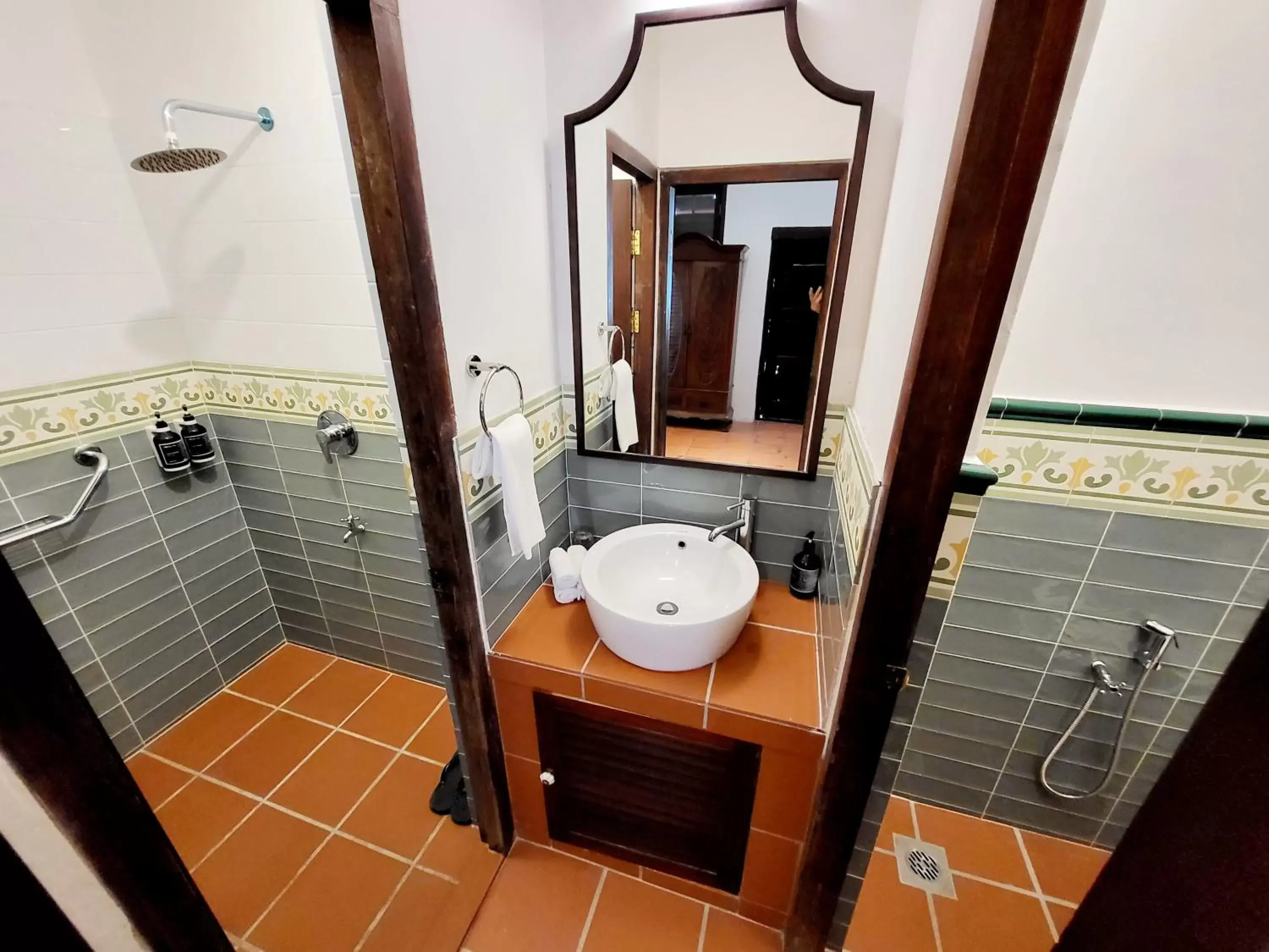 Toilet, Bathroom in East Indies Mansion