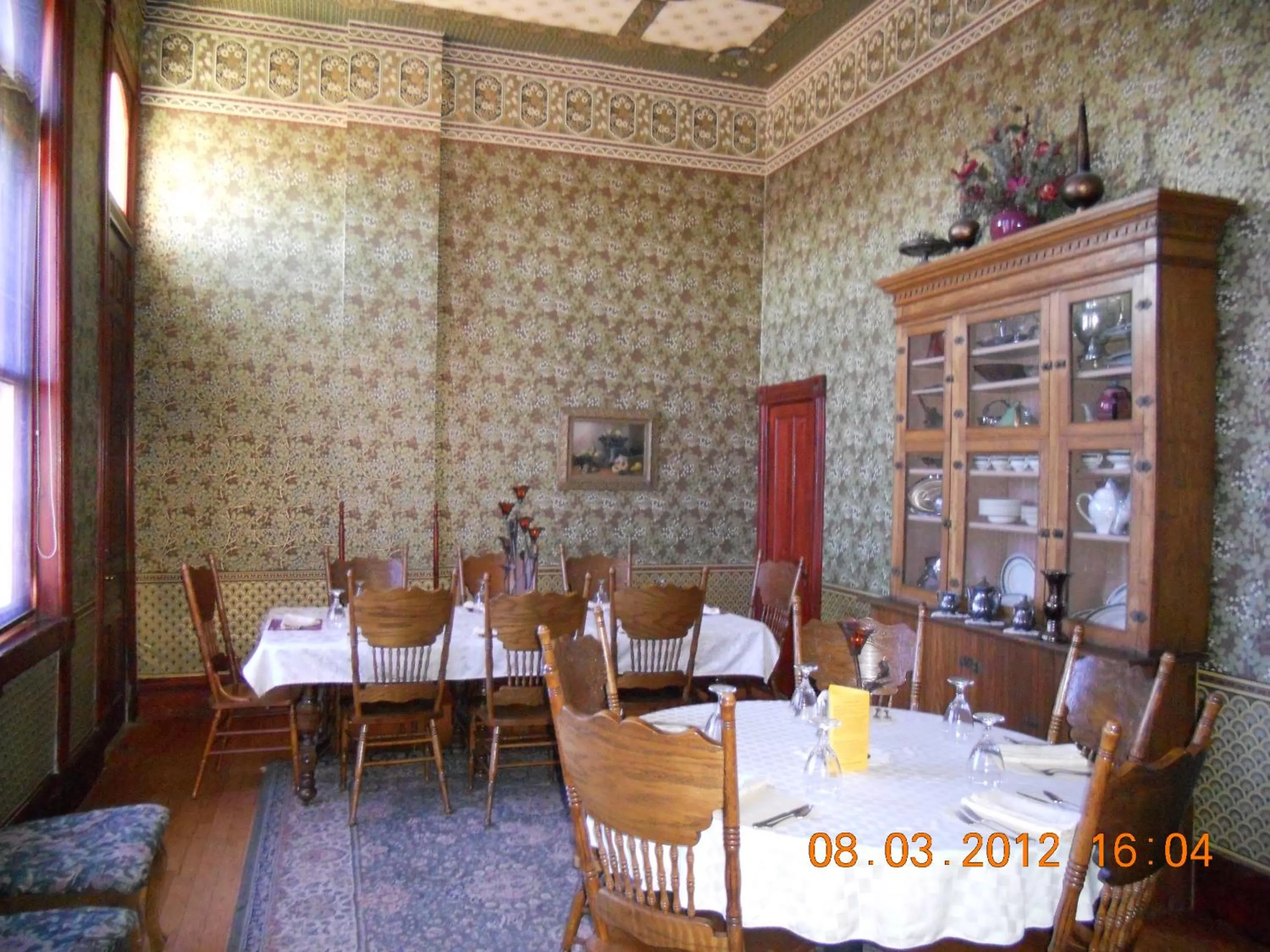 Banquet/Function facilities, Restaurant/Places to Eat in LandMark Inn at the Historic Bank of Oberlin