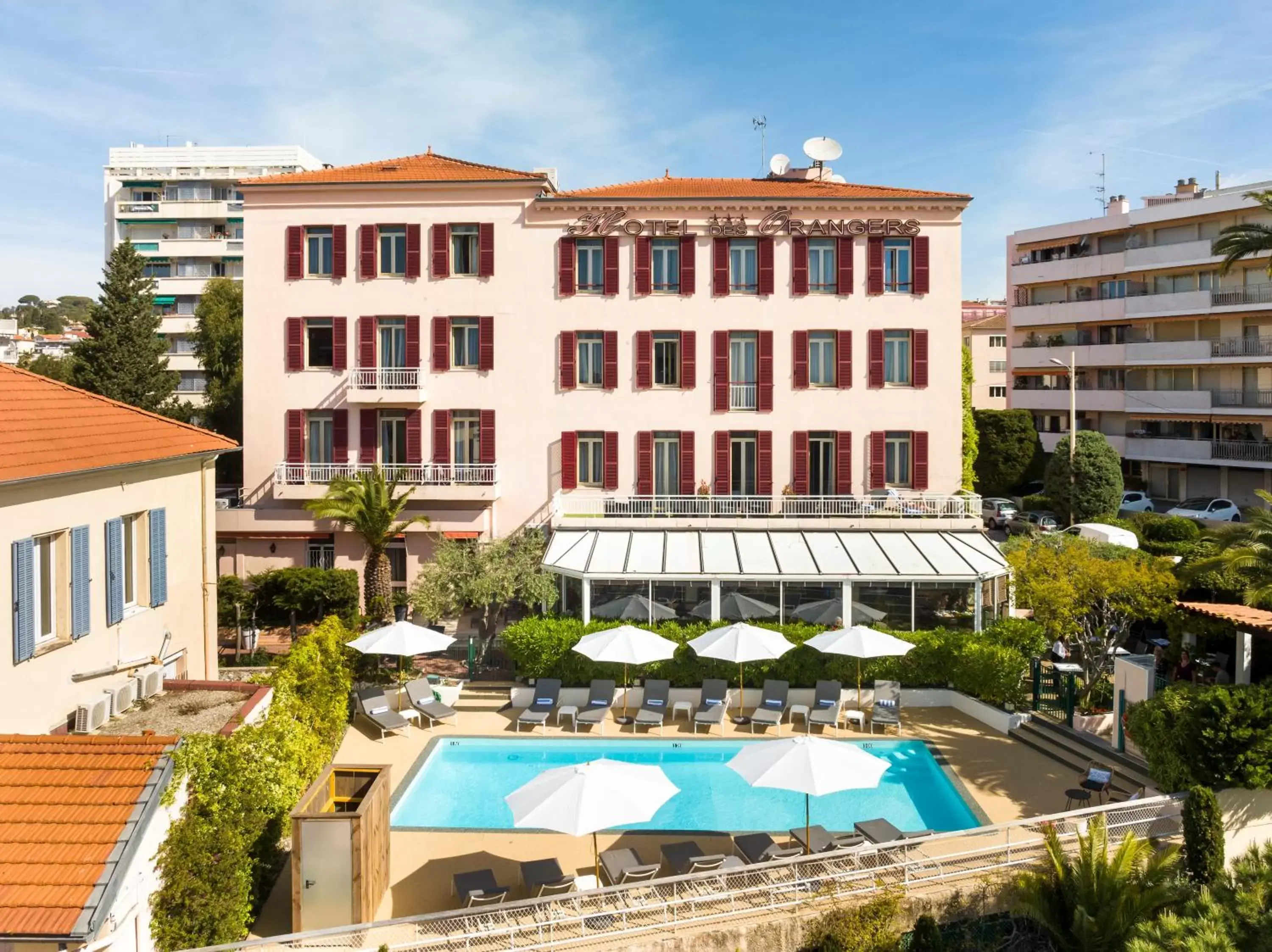 Property building, Pool View in The Originals Boutique, Hôtel des Orangers, Cannes (Inter-Hotel)