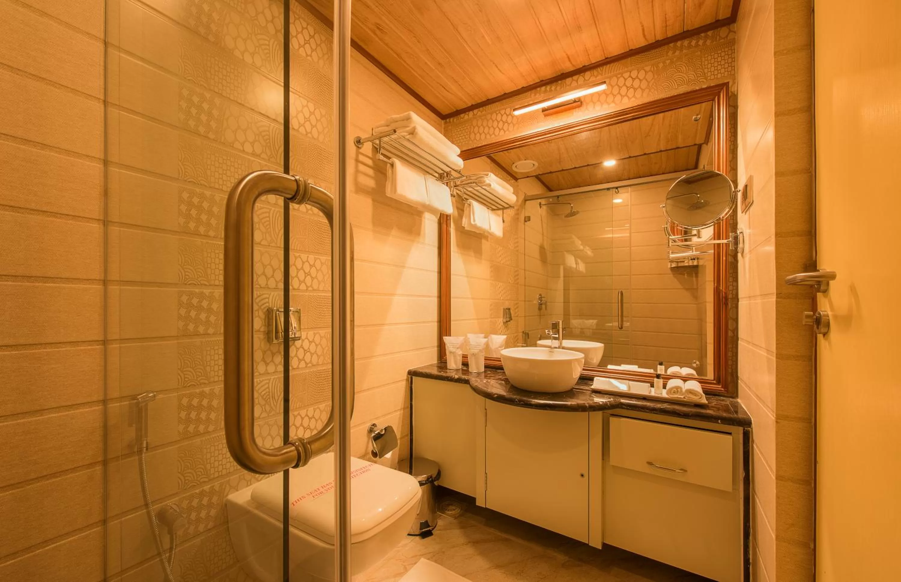 Bathroom in White Lotus Hotel