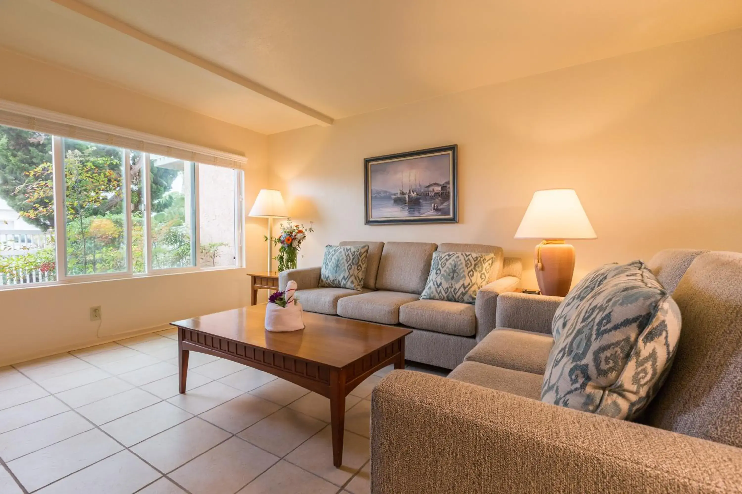 Living room in Channel Island Shores Living room in Channel Island Shores