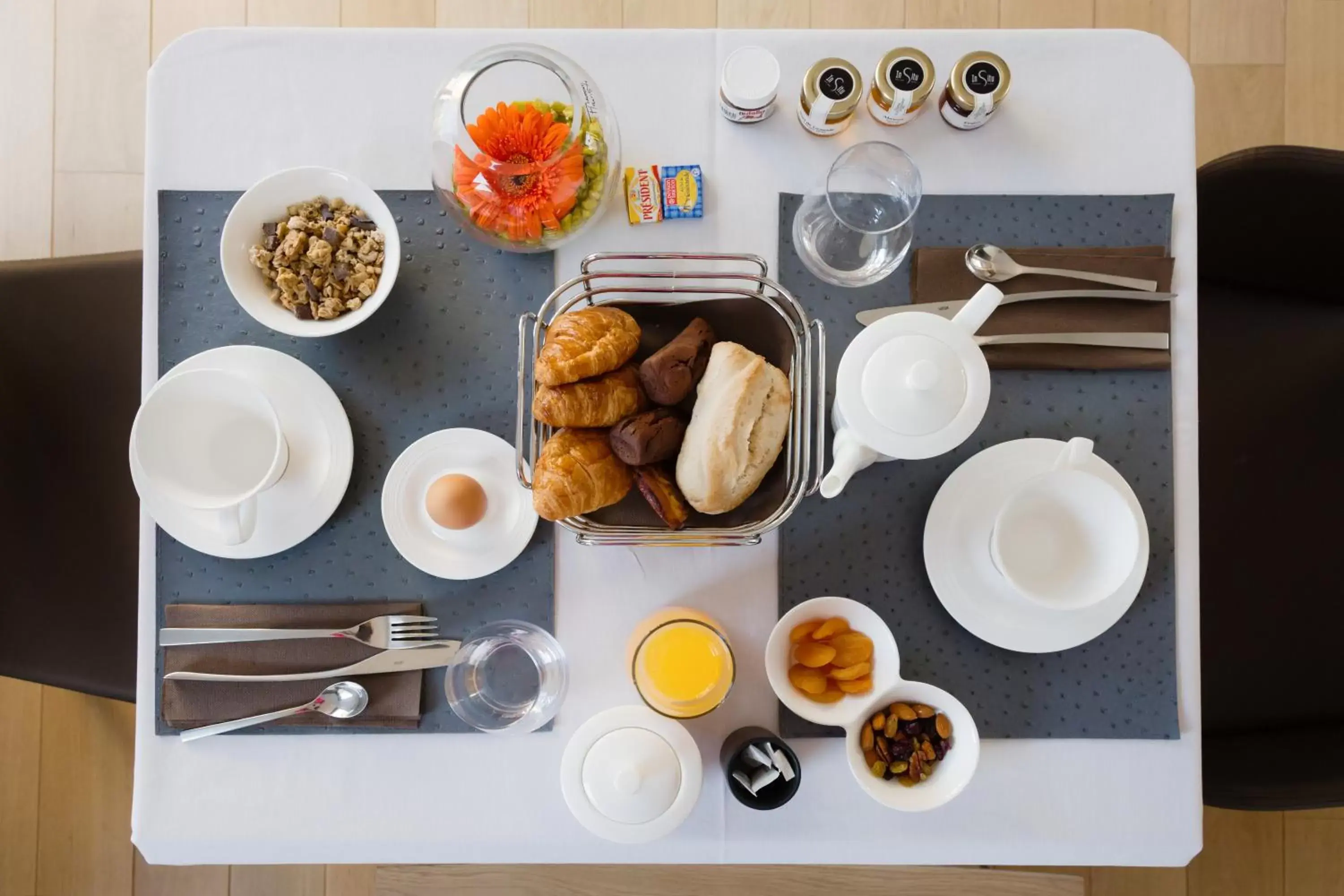 Breakfast in Hôtel In Situ