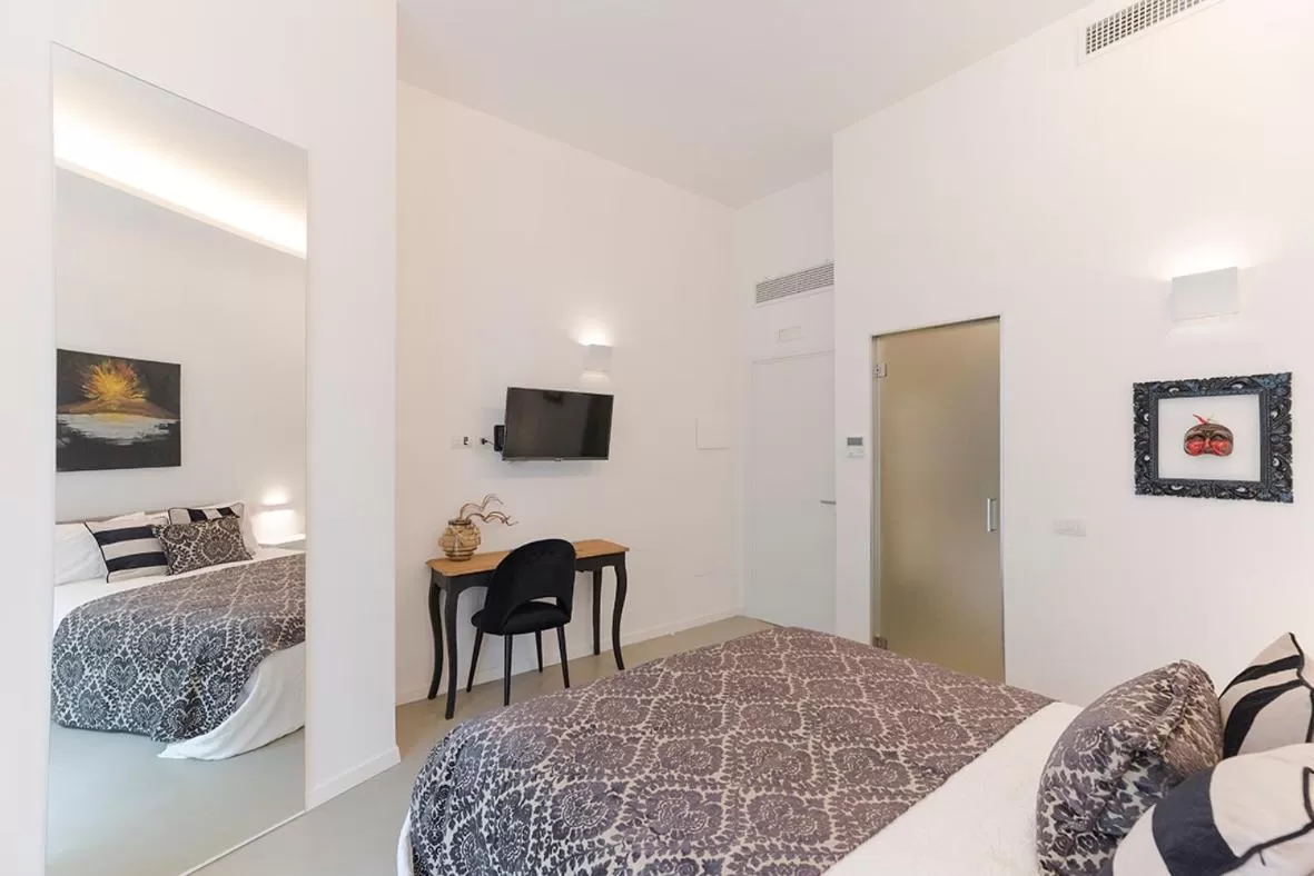 Photo of the whole room, Bed in A Misura Duomo Rooms & Apartment - LS Accommodations