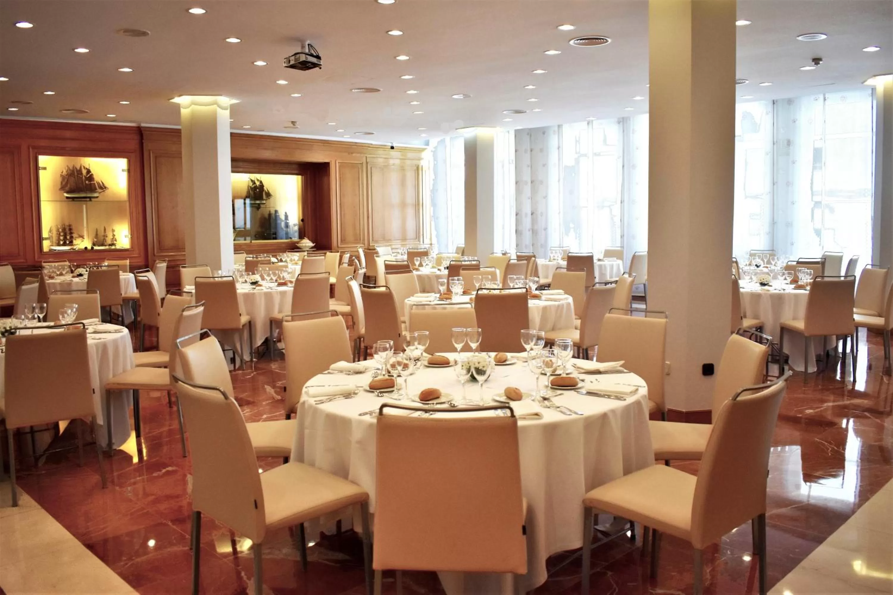 Banquet/Function facilities, Restaurant/Places to Eat in Colón Hotel Barcelona