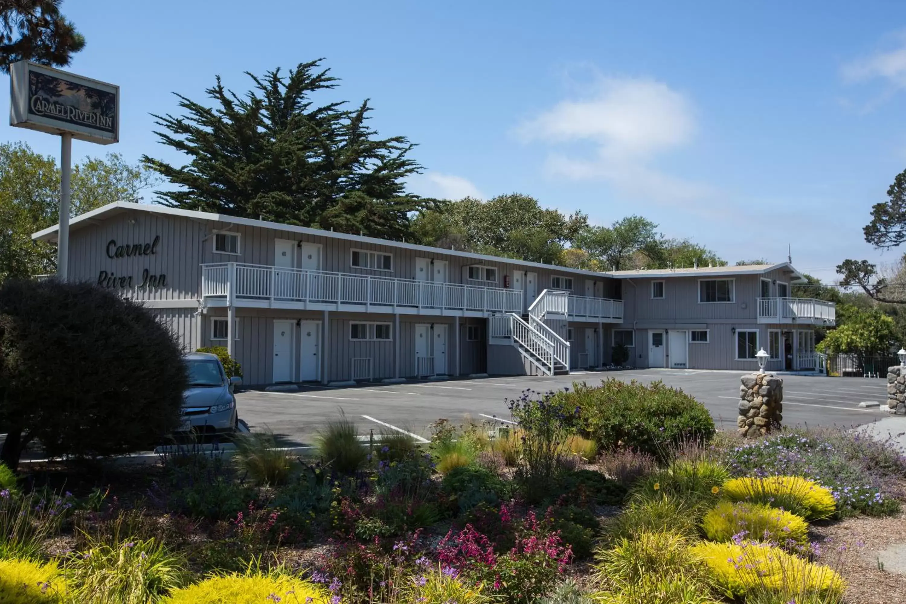 Facade/entrance, Property Building in Carmel River Inn