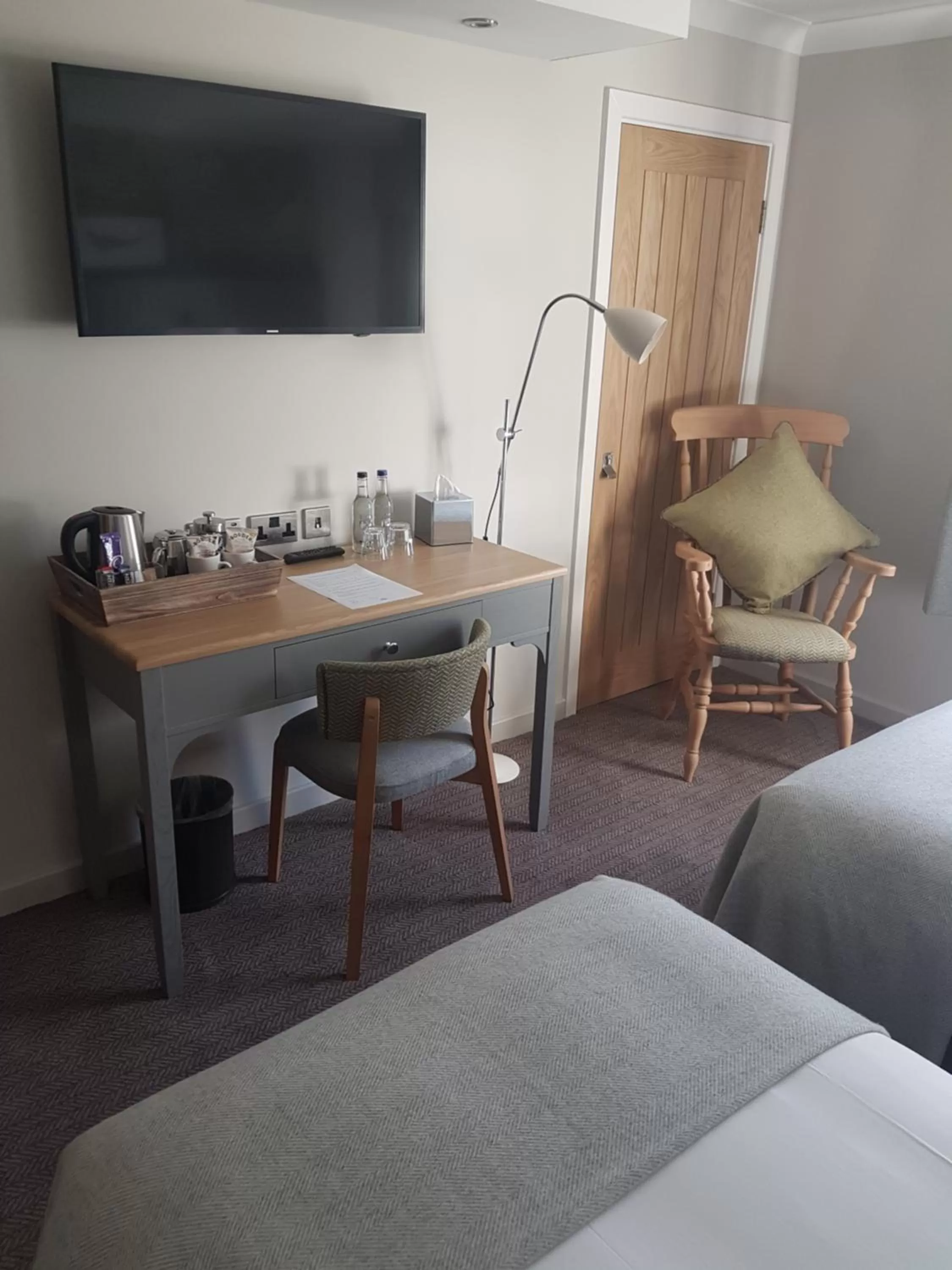 Bedroom, Bed in The Bluebird Inn at Samlesbury