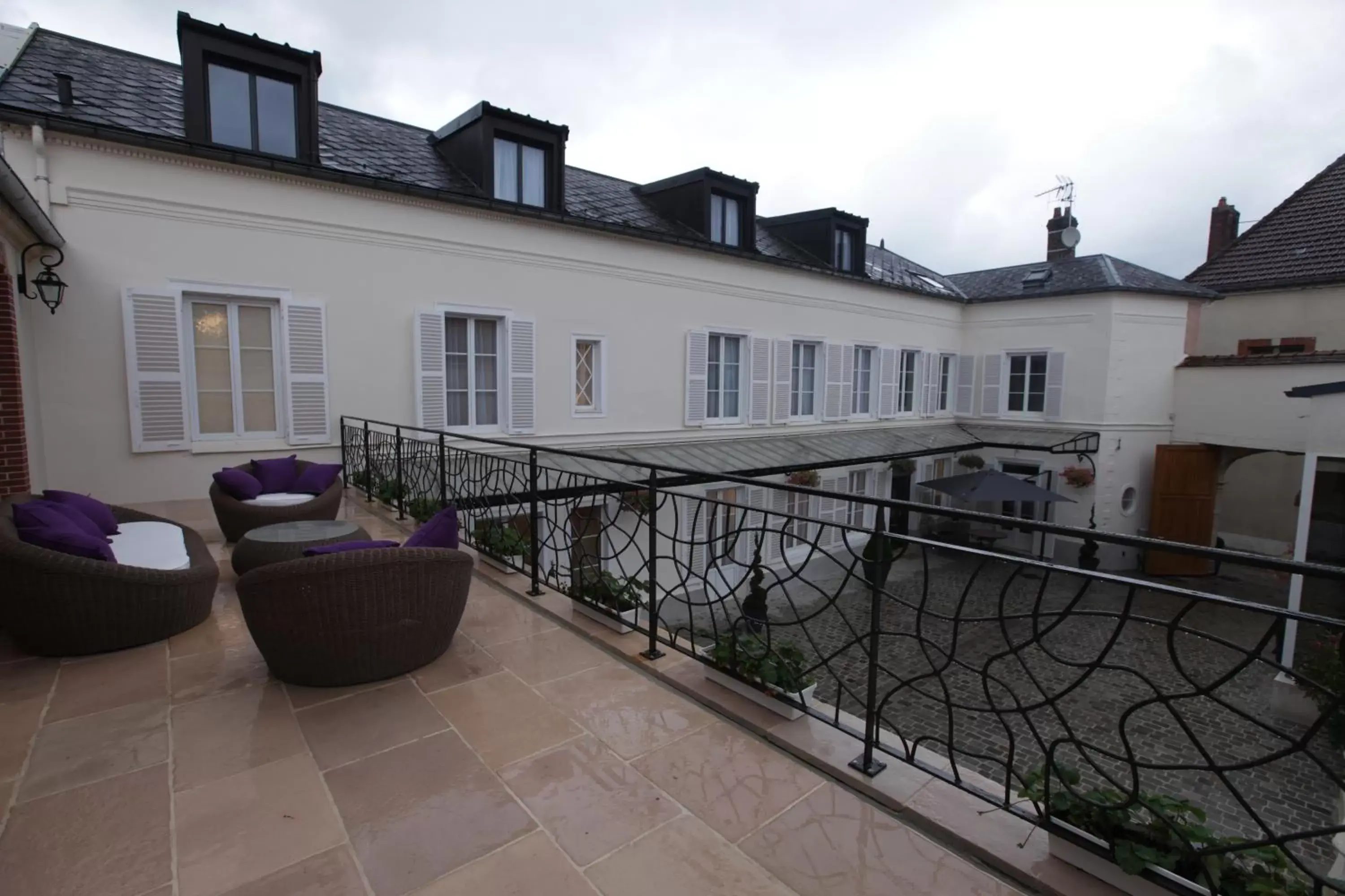 Balcony/Terrace, Property Building in Champagne Domaine Sacret - AY