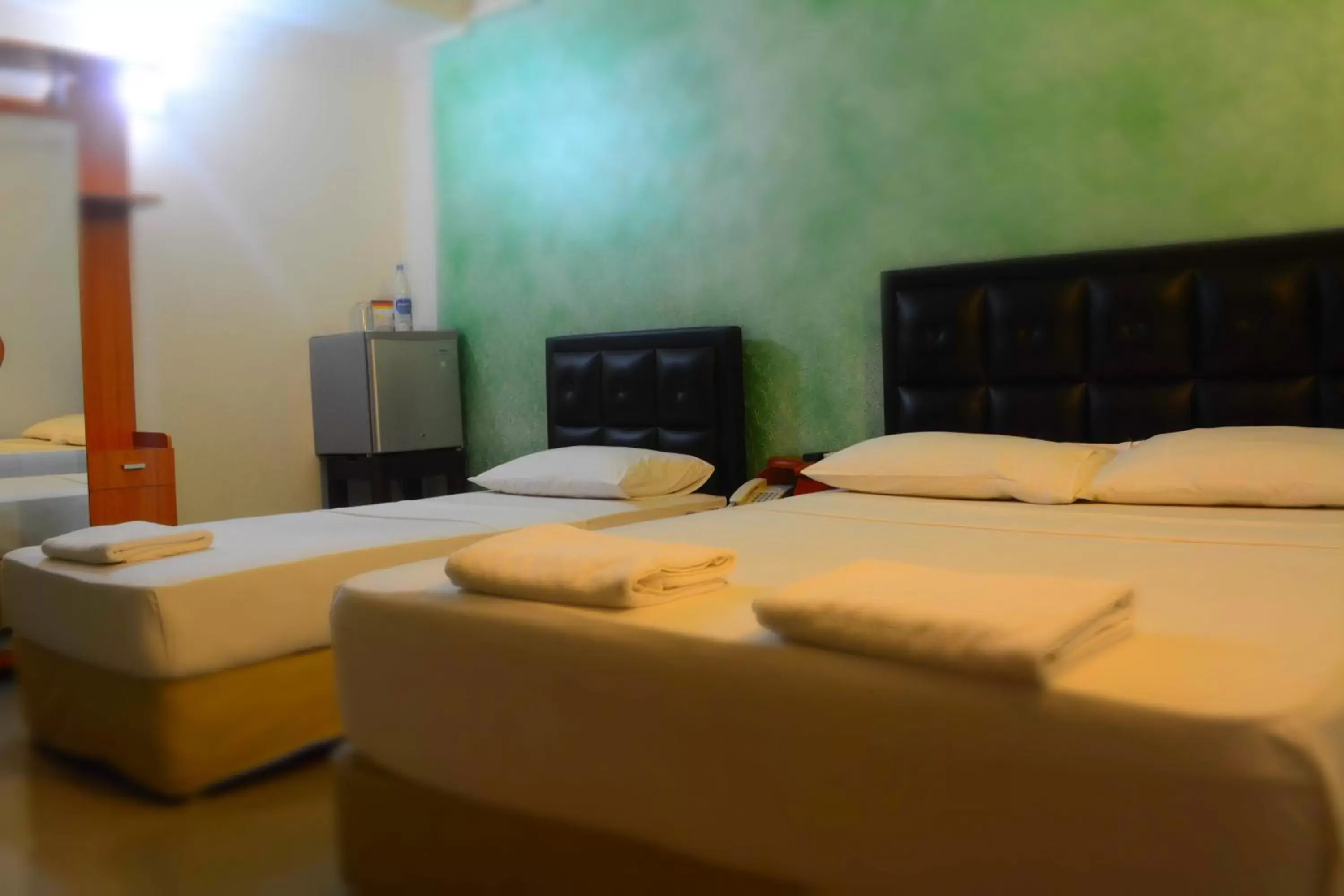 Bedroom, Bed in Saasha City Hotel